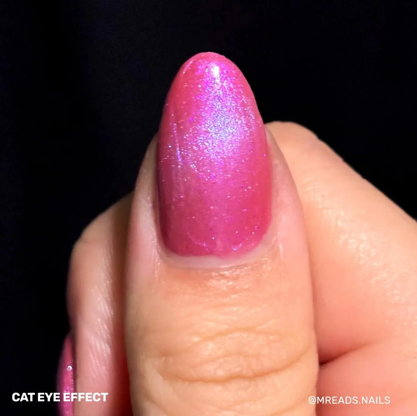 CHROMATIC DISSONANCE (magnetic)
Magenta with blue/violet magnetic, purple/pink aurora shimmer, micro rainbow iridescent glitter.
The magnetic is a soft and subtle effect.

Available for pre-order

Swatched by @mreads.nails 
Paid PR

#fauvecosmetics #