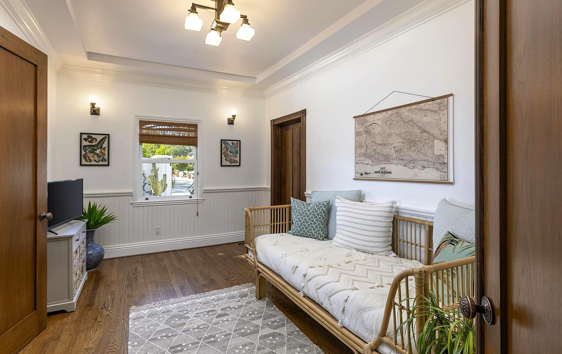 Beach cottage Summerland bonus room