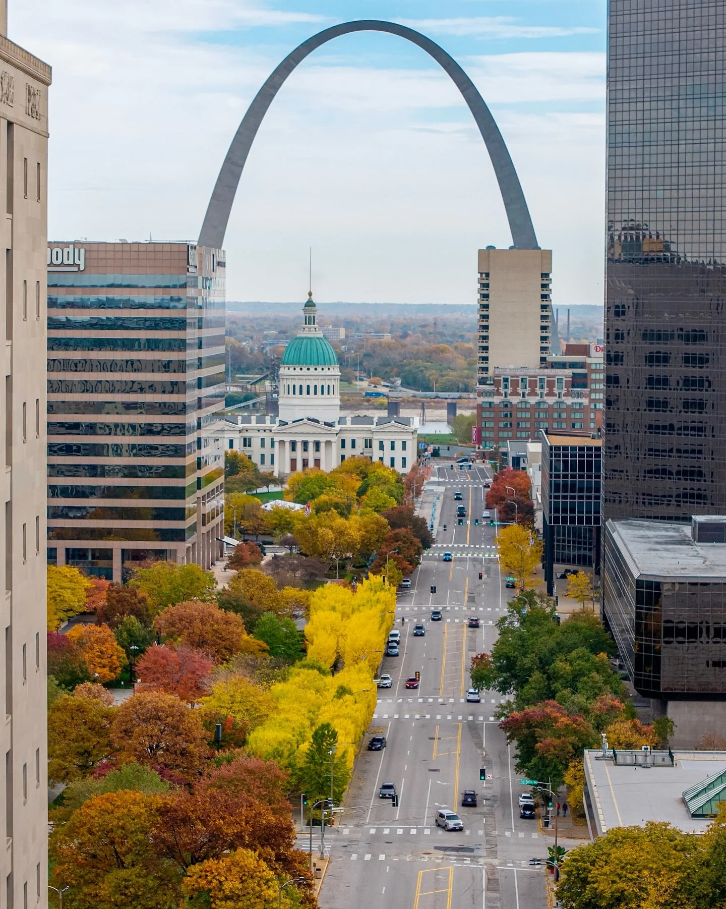 Autumn in the Lou!! 🍂🧲🍁
