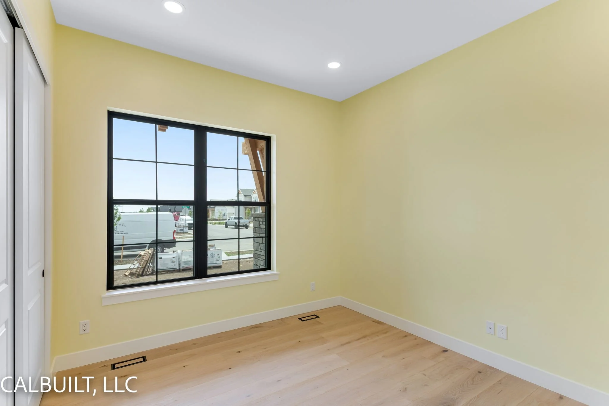 35-web-or-mls-869-william-wy.jpg