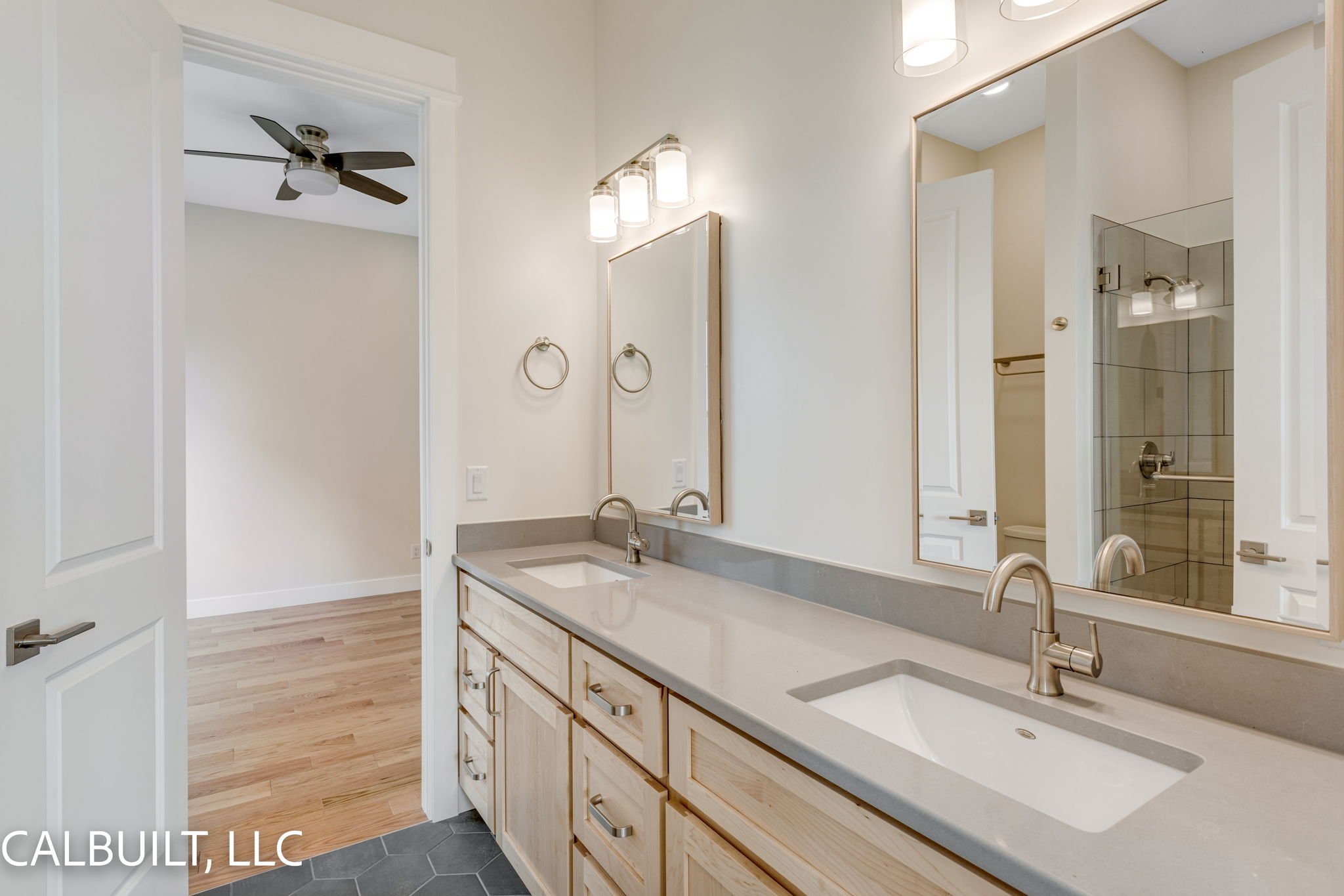 24-web-or-mls-901-william-wy.jpg