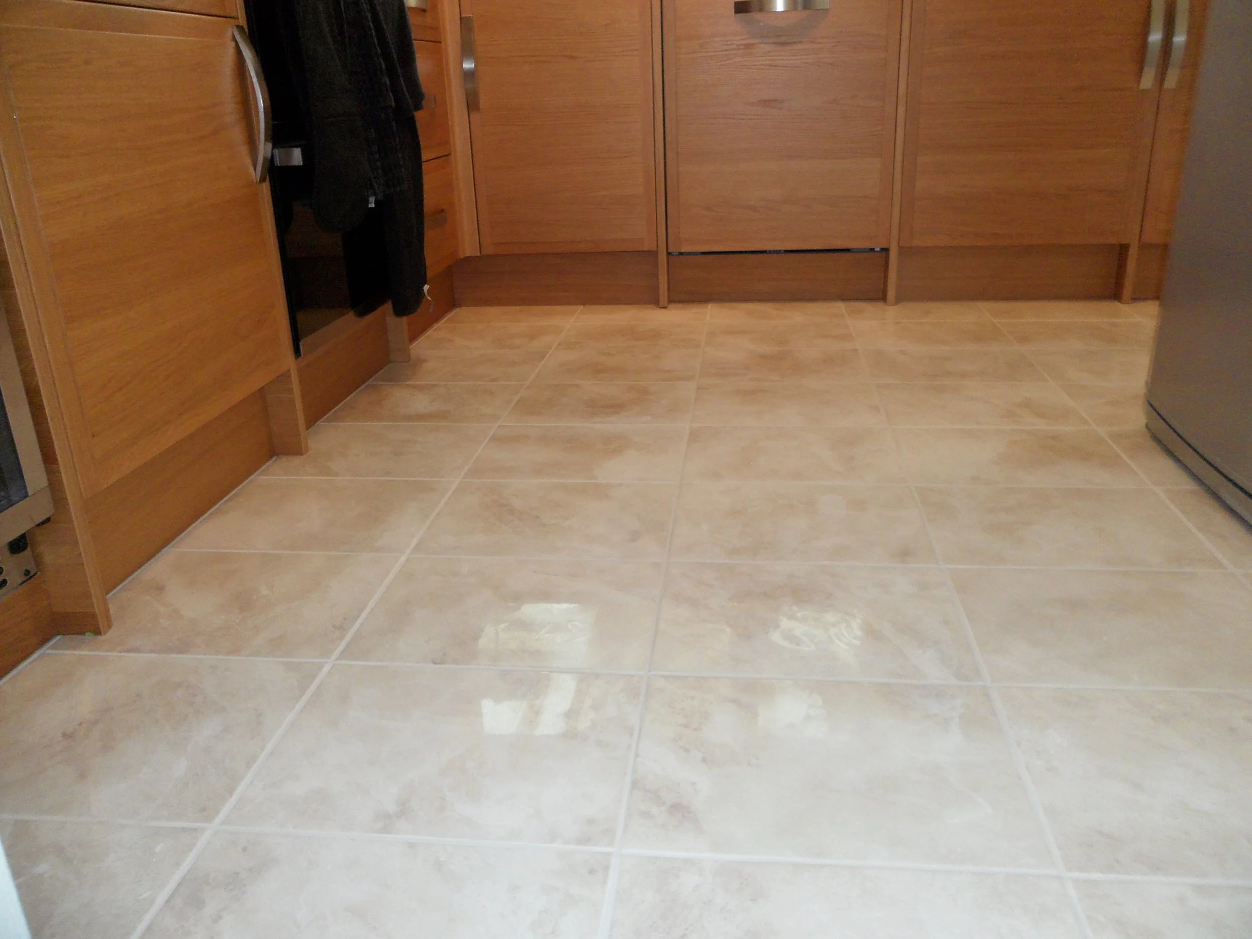 Kitchen Tiling Devizes 02.JPG