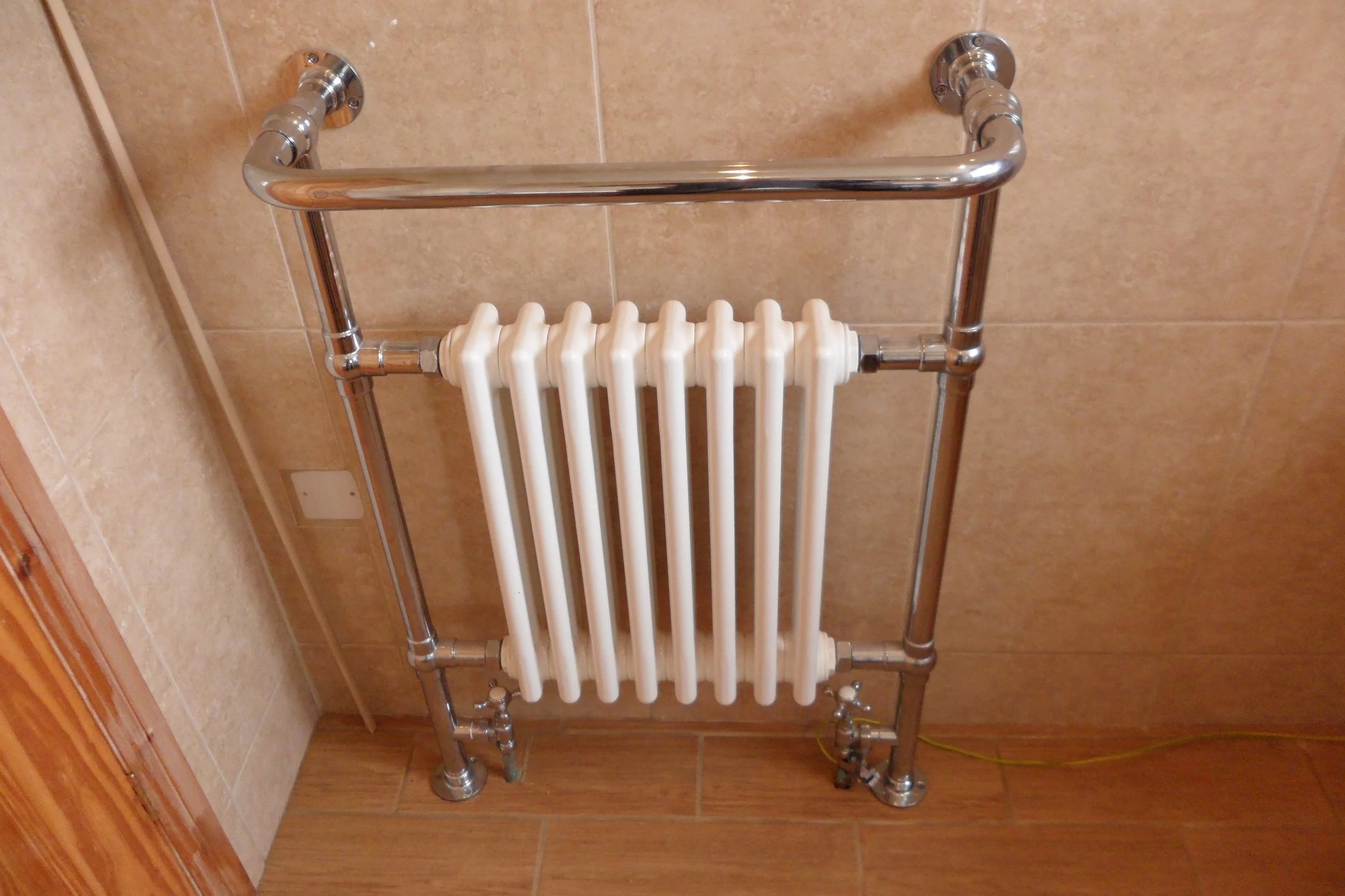 Traditional Bathroom Refurbishment Melksham 03.JPG