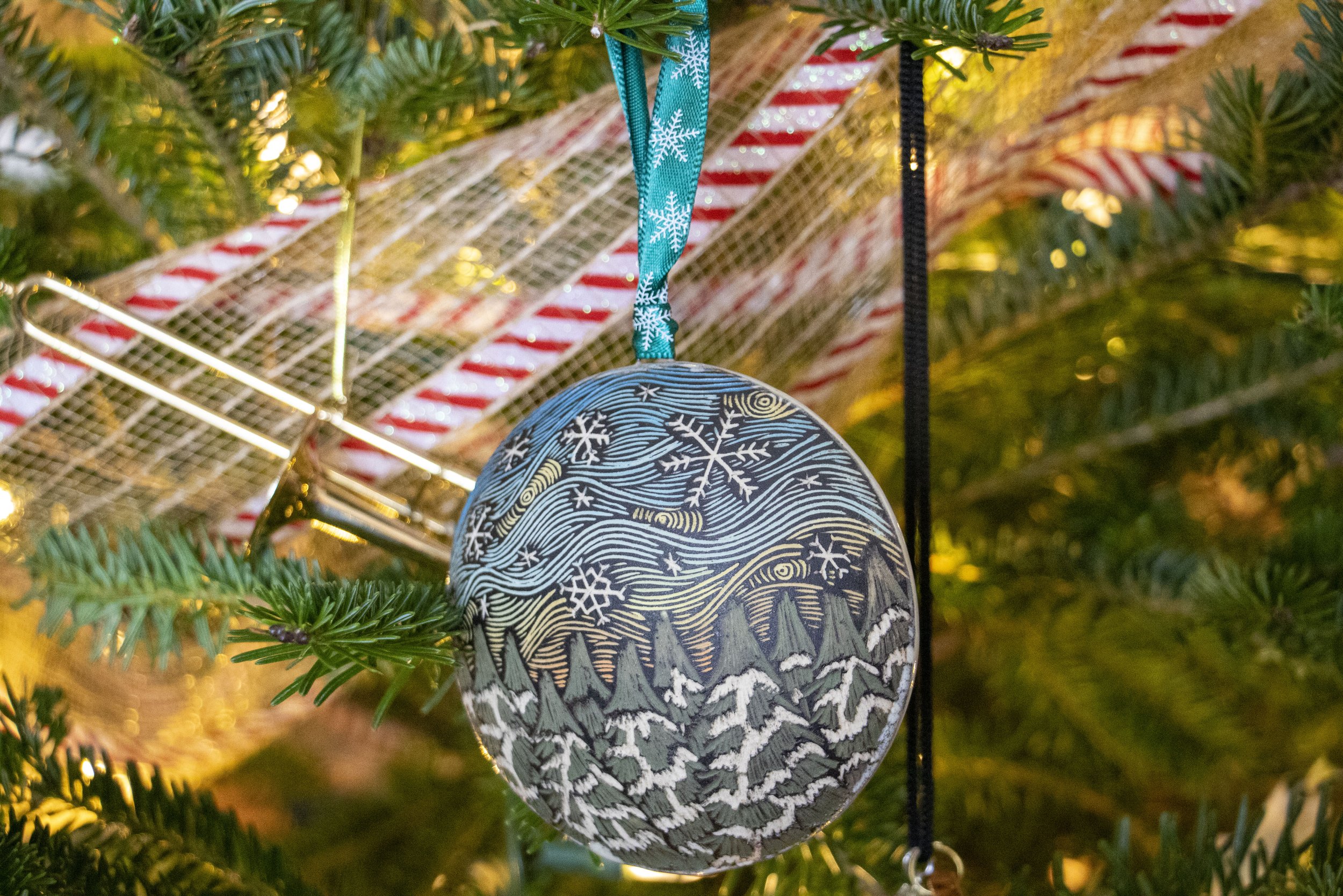 ornaments_20.jpg