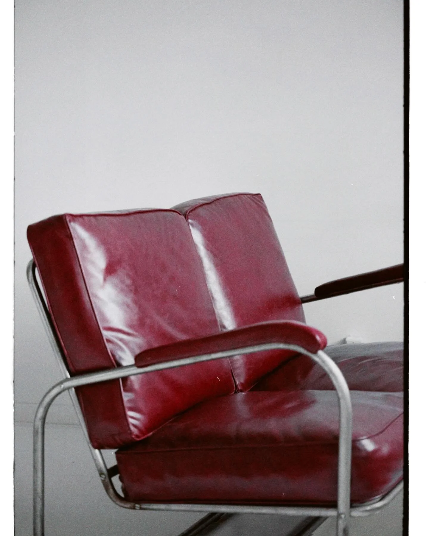 props &amp; studio rentals // link in bio 

#nyc #proprental