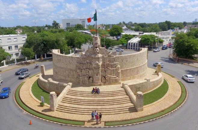 Monumento a la bandera.jpg
