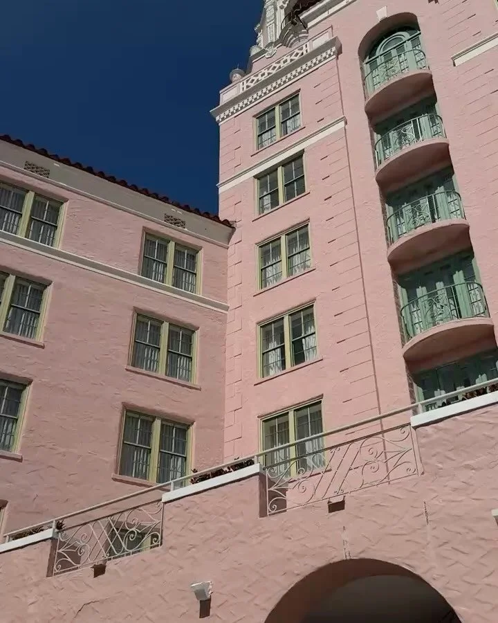 Work weekend with a beautiful backdrop 🥲

The @vinoyresort is absolutely stunning and serene&mdash;couldn&rsquo;t ask for a better place to capture content with the amazing @csaint_s5a x @celinast.hilaire.

@celinast.hilaire is a triple threat: pers