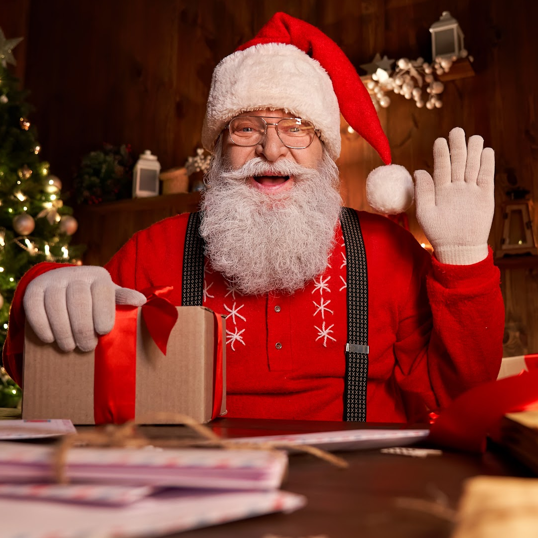 Santa’s Arrival Tree Lighting