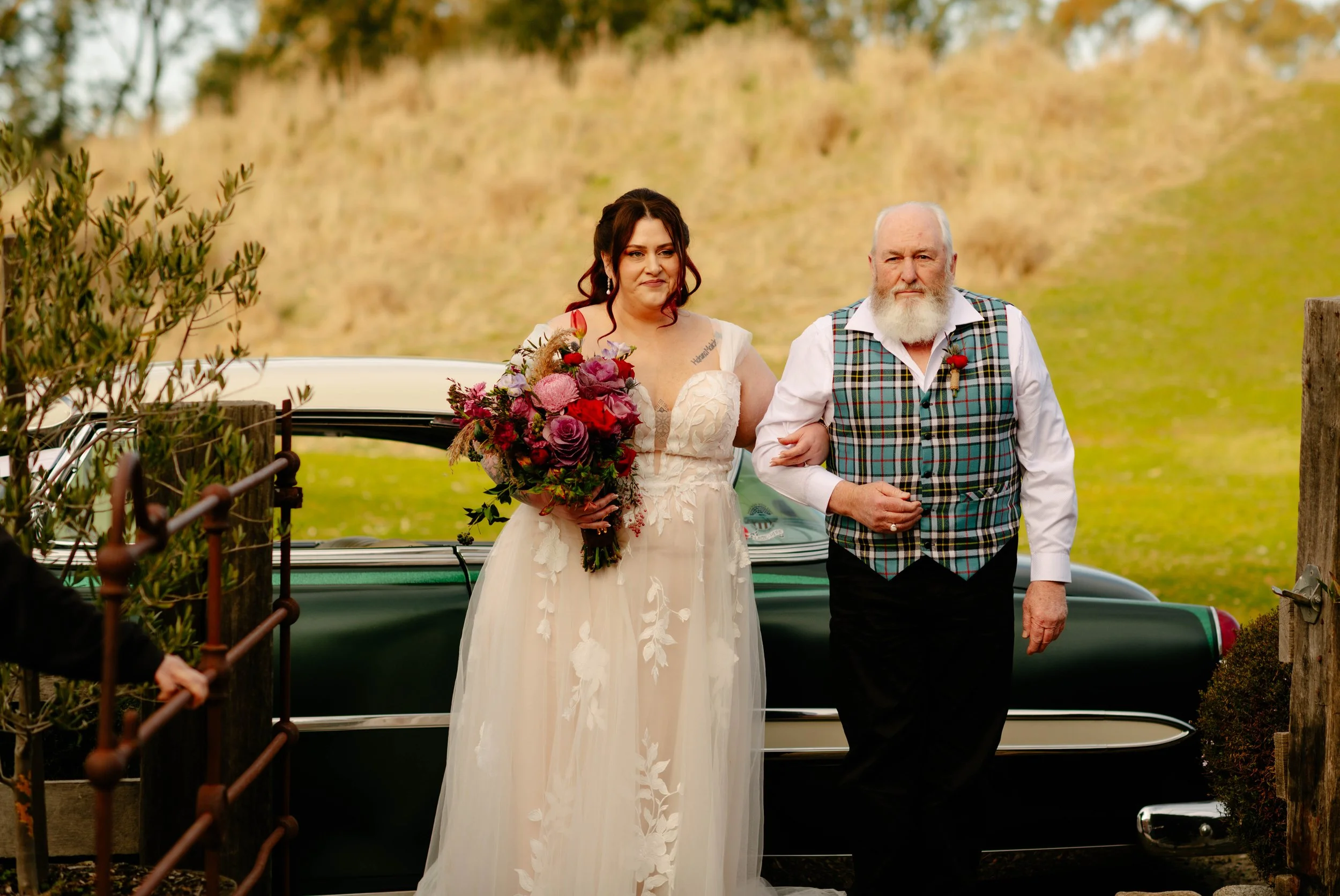 ravenswood-homestead-wedding-ceremony-04.jpg