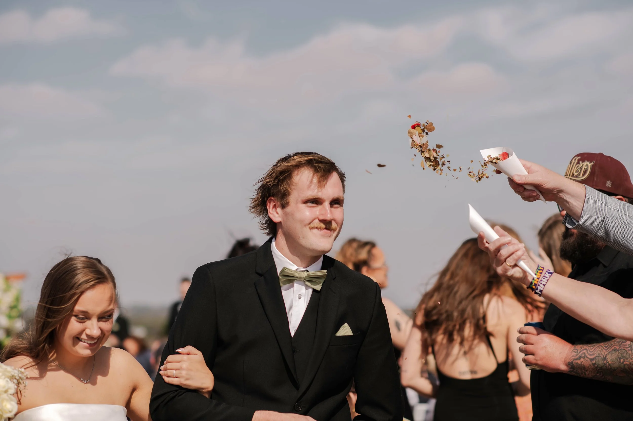 ballarat-bride-and-groom-confetti.jpg