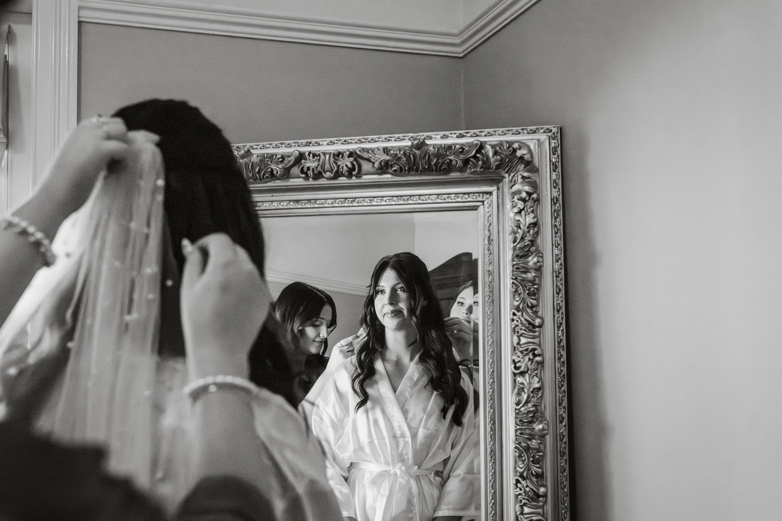 bride-veil-look-mirror-olinda.jpg