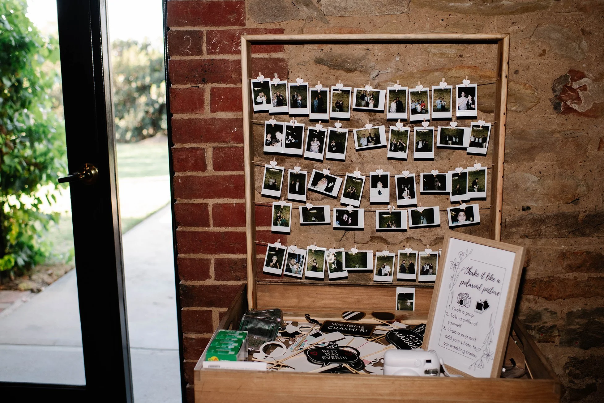reception-polaroid-display-bendigo.jpg