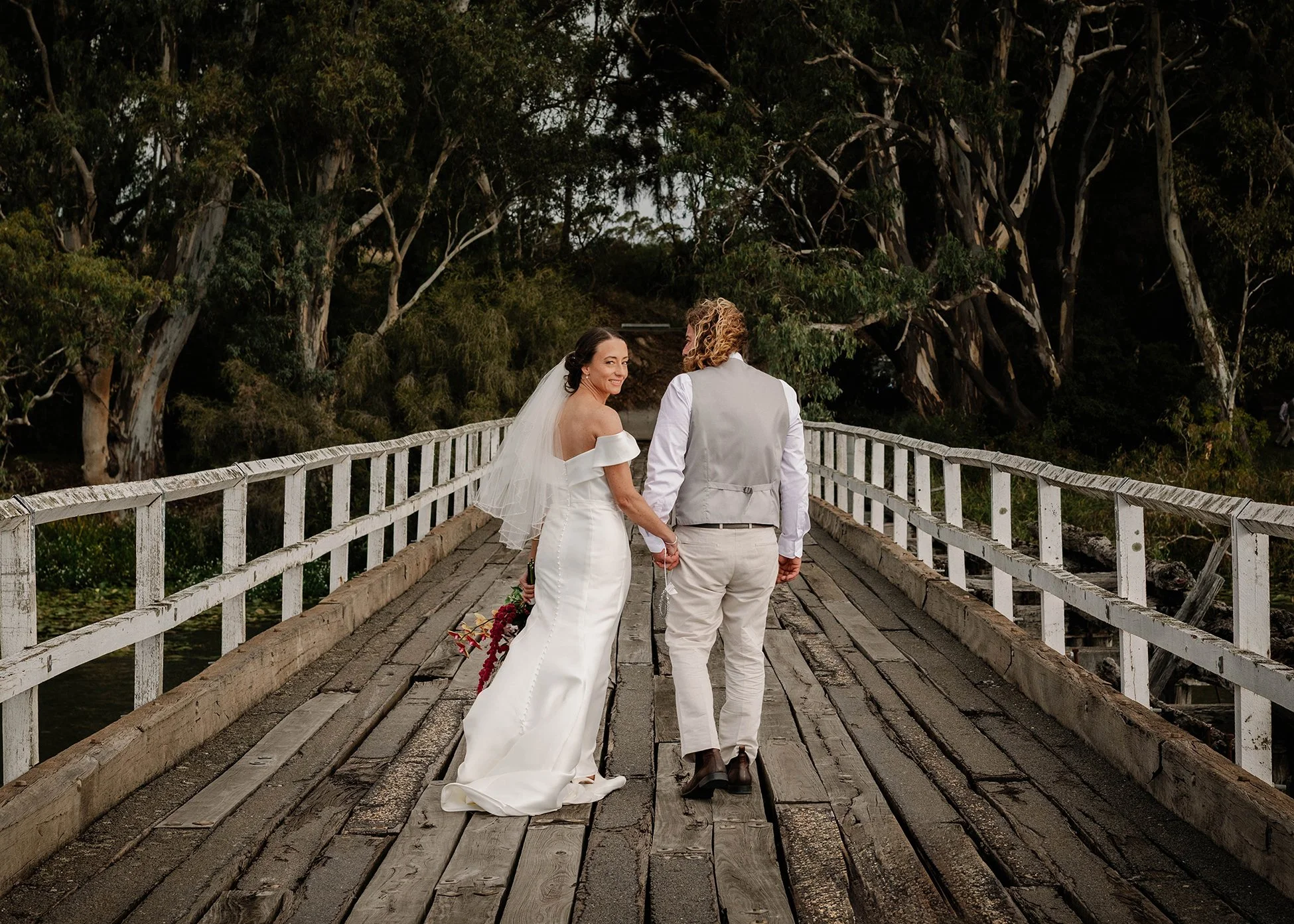 the-boathouse-nagambie-bridal.jpg