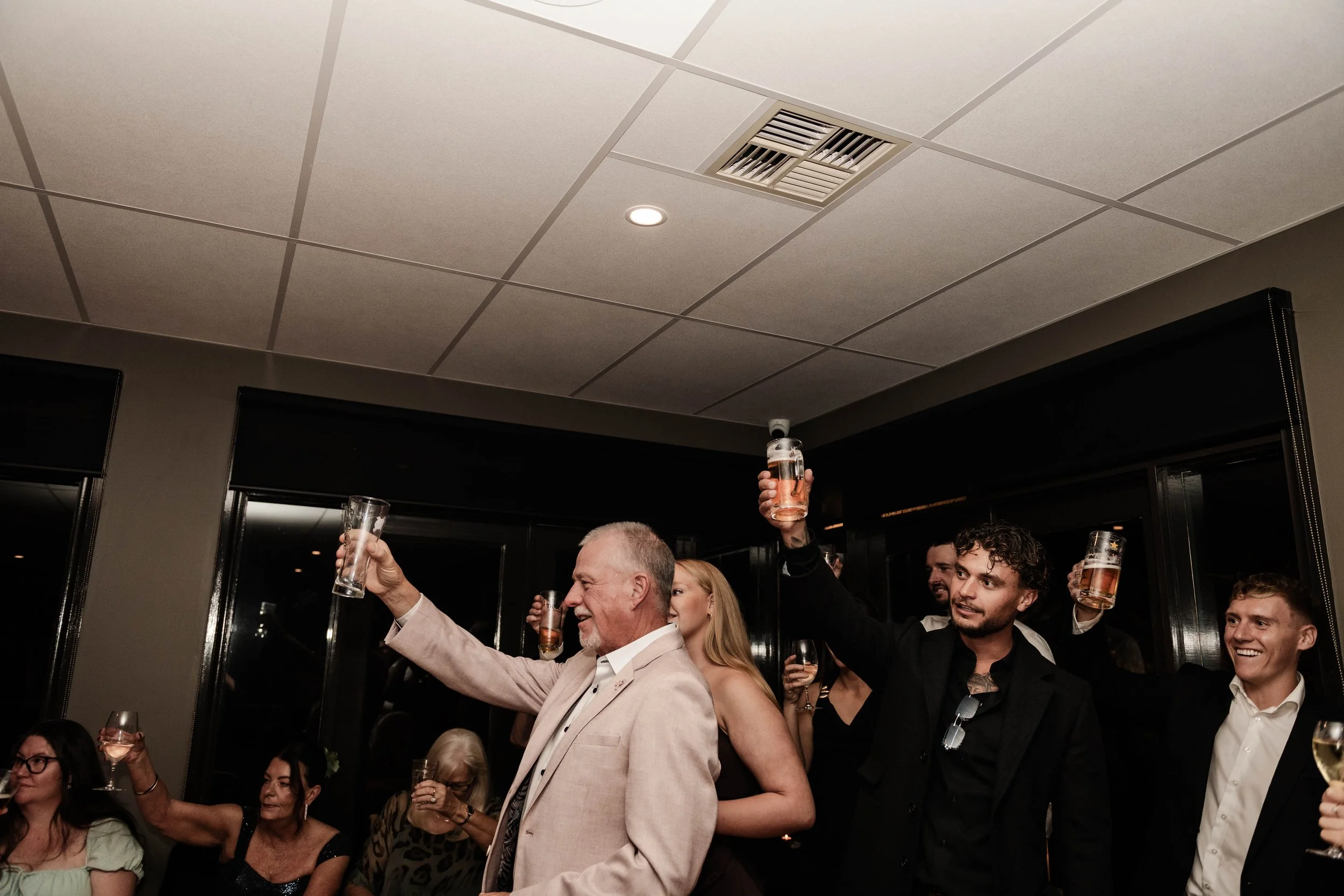 jasons-beaconsfield-melbourne-wedding-reception-04.jpg
