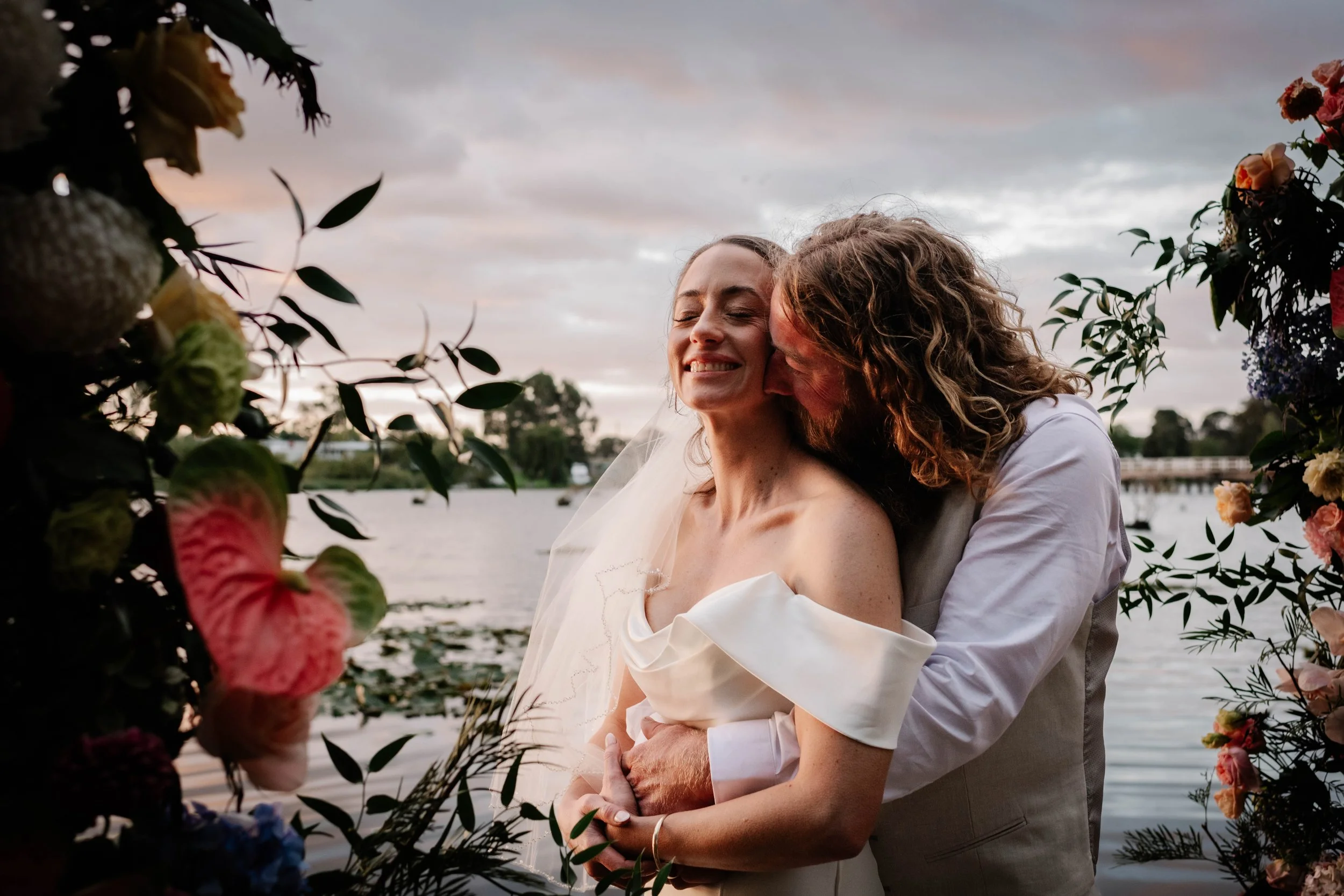 the-boathouse-nagambie-bridal (34).jpg