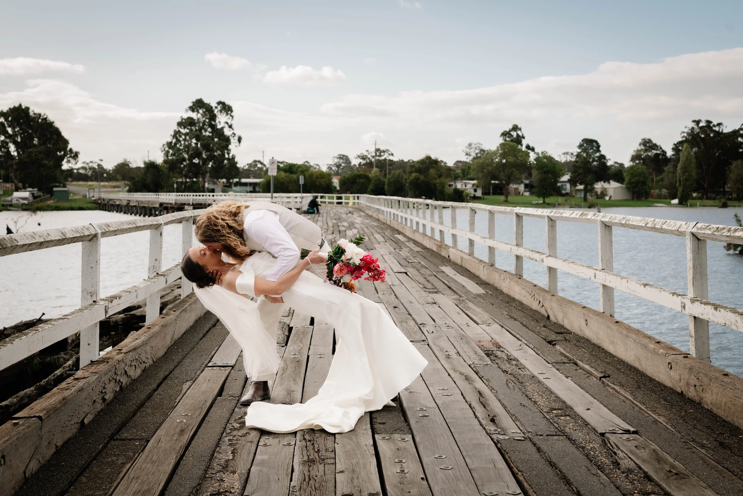 the-boathouse-nagambie-wedding-bridal-07.jpg