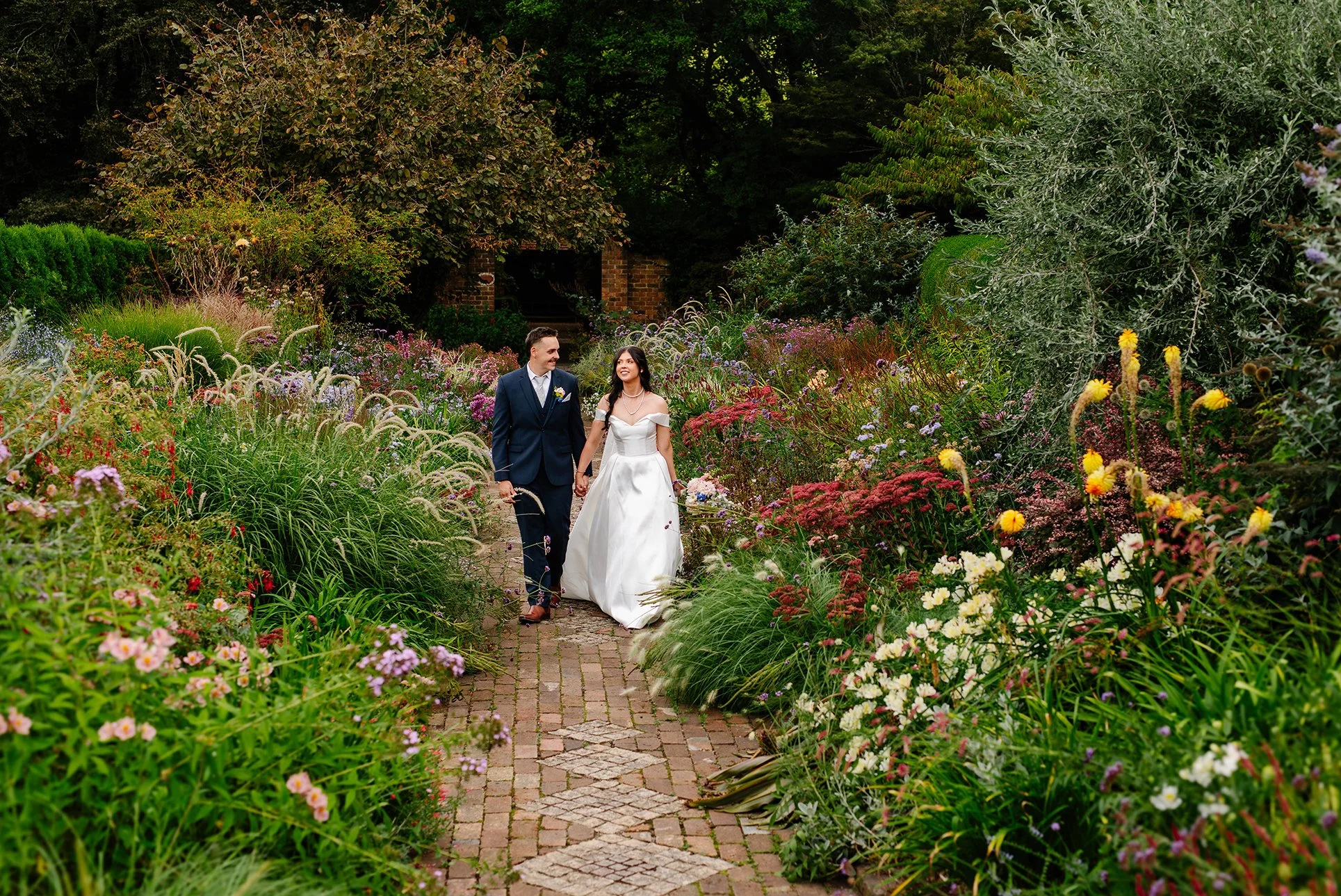 big-garden-bride-groom-walk-cloudehill-olinda.jpg
