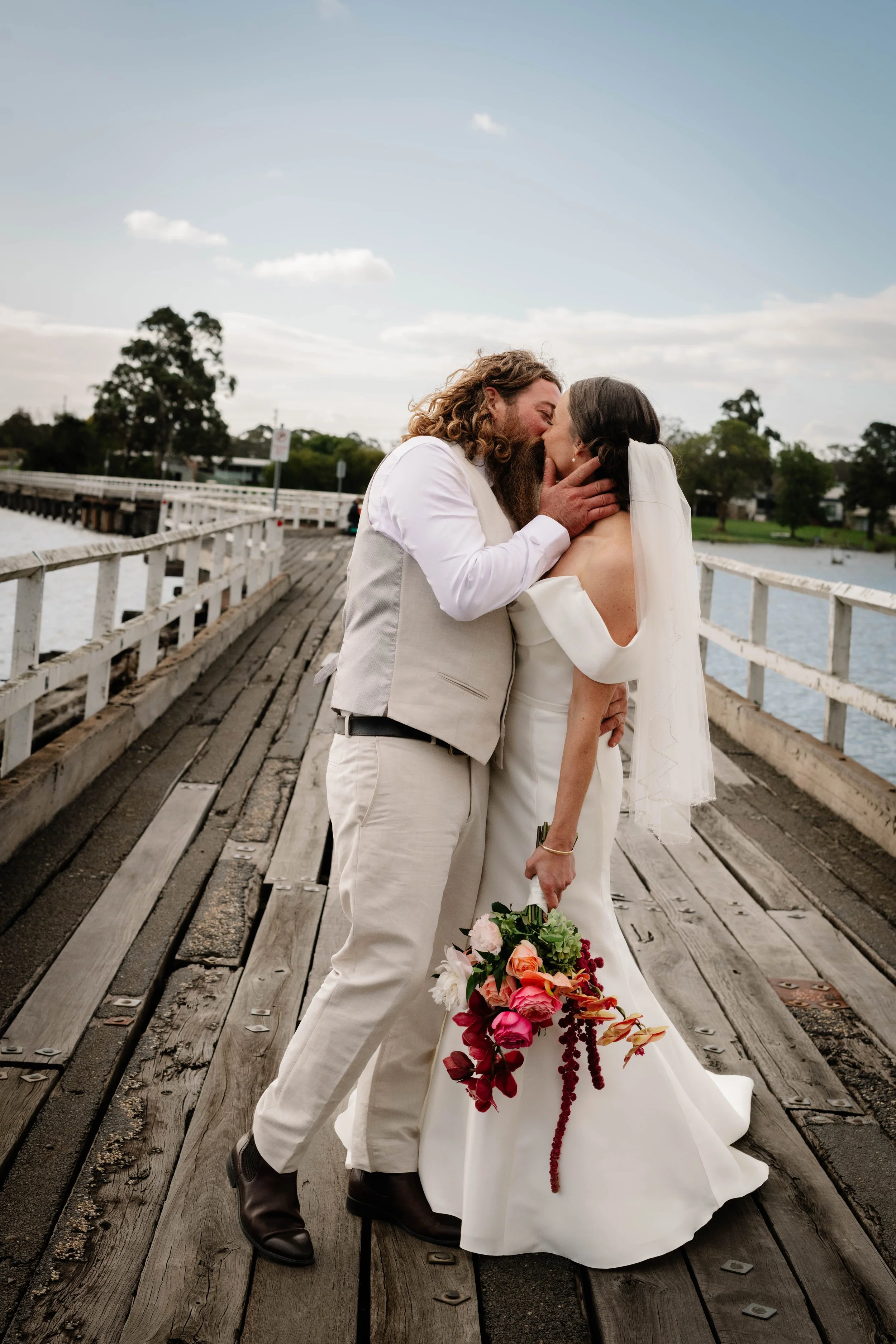 the-boathouse-nagambie-bridal (4).jpg