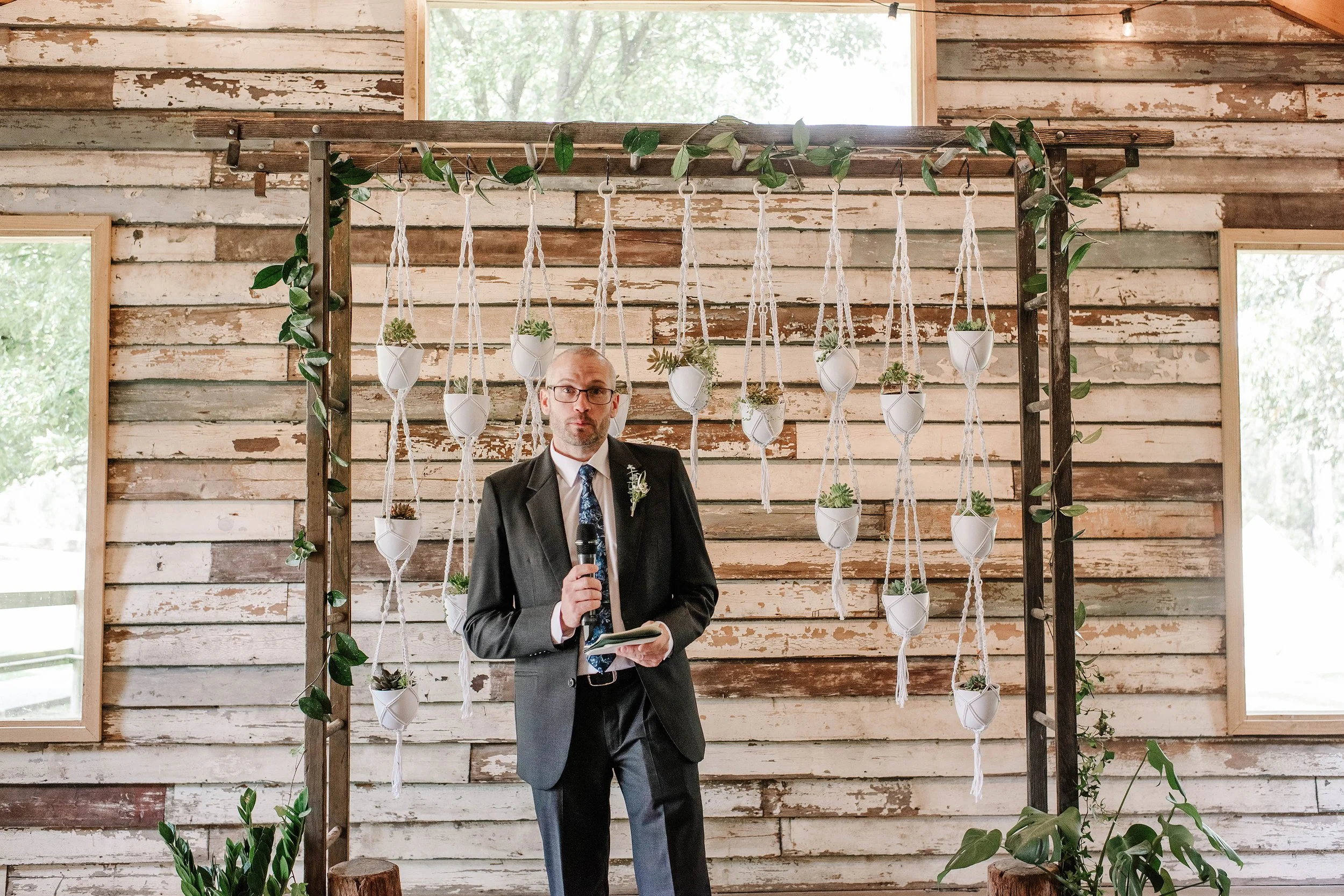 wedding-photographer-victoria-log-cabin-ranch.jpg