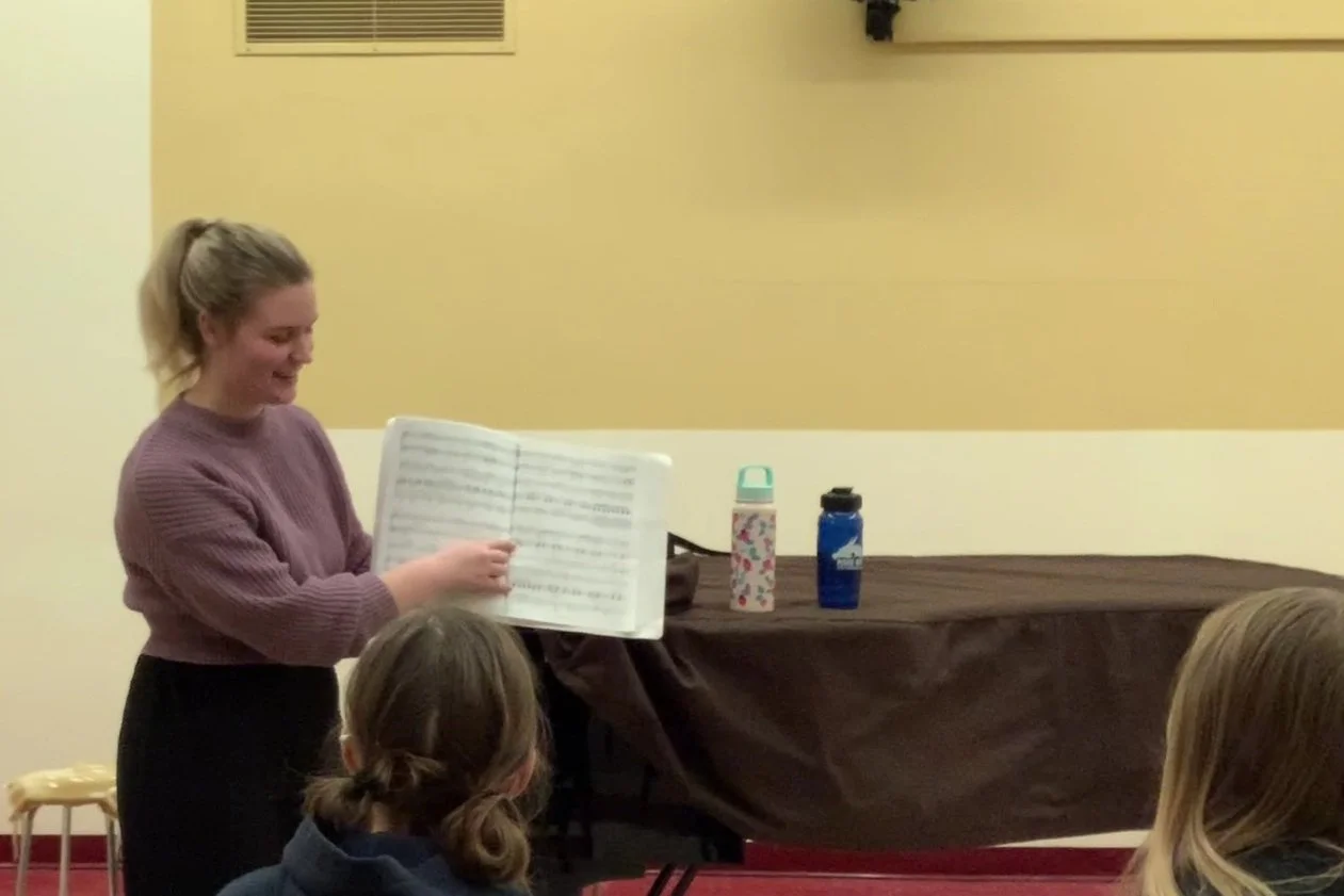 Brayah leads a music theatre class