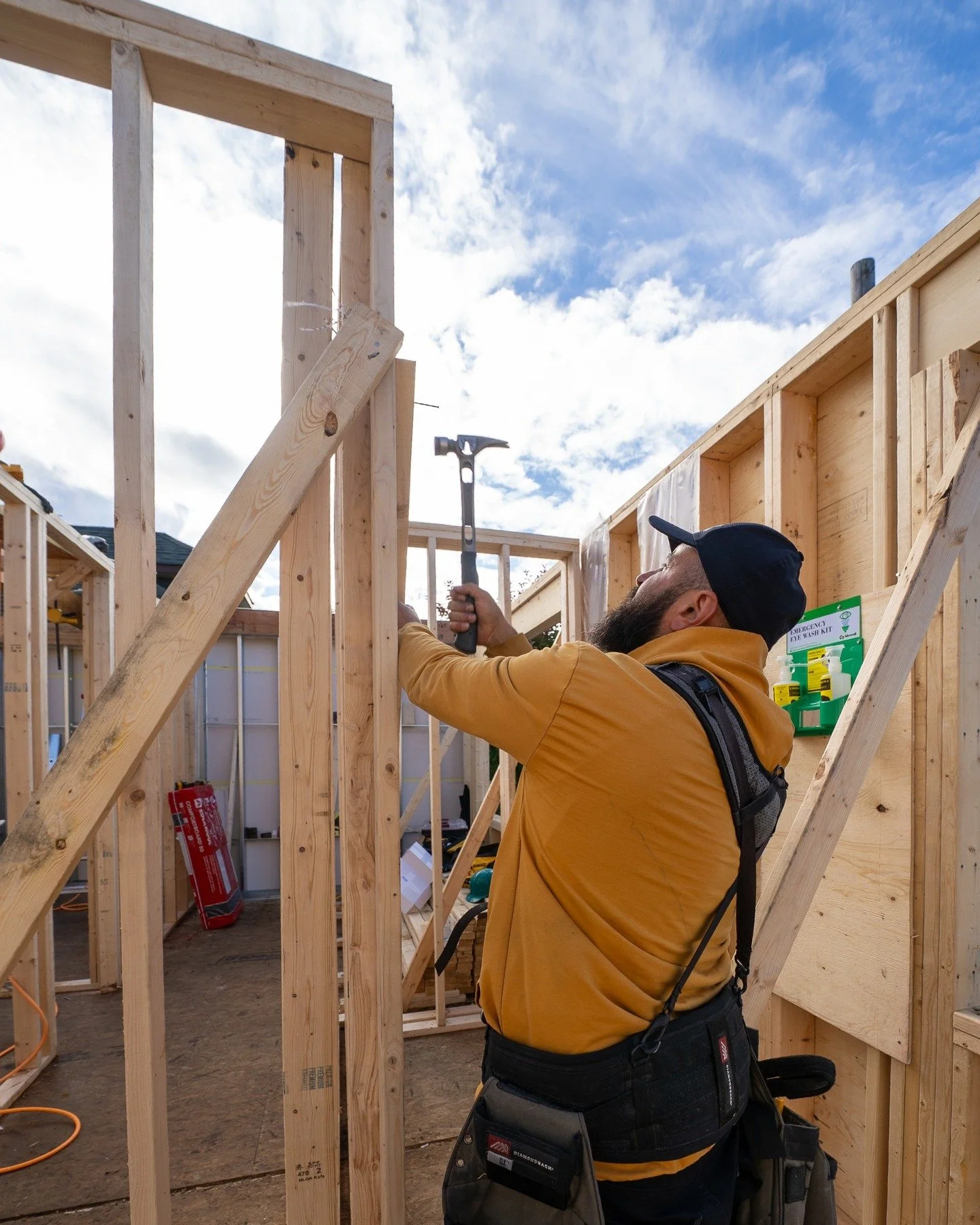 Stiletto at work on a Saturday! @stilettotools 
#framing #customhomes #canadian #structuralengineering #steelframing #constructiontoronto #build #ontario #homebuilder #canastruct #constructionlife #multiplex #fourplex #framer #framingcontractors #ca