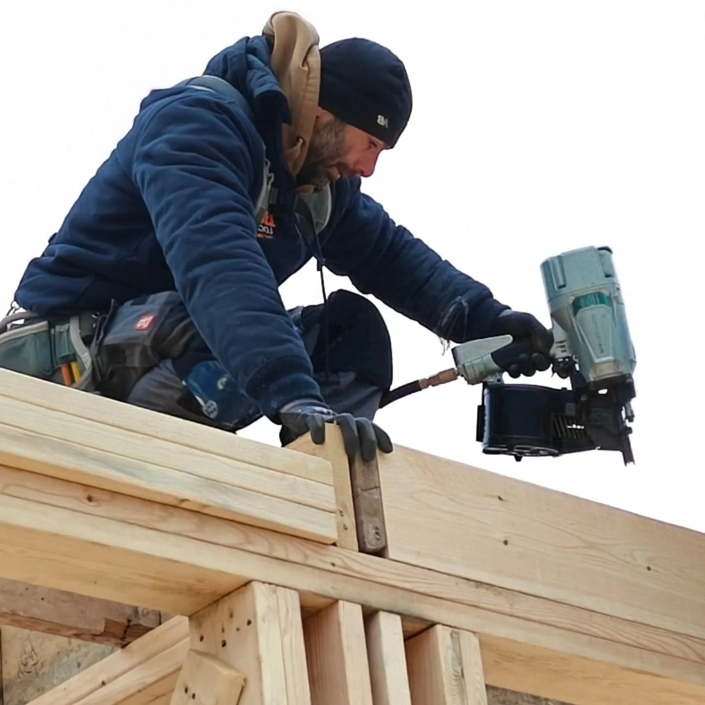Close up of house framing in action! #toronto 🔨 

#framing #customhomes #constructionlife #canastruct