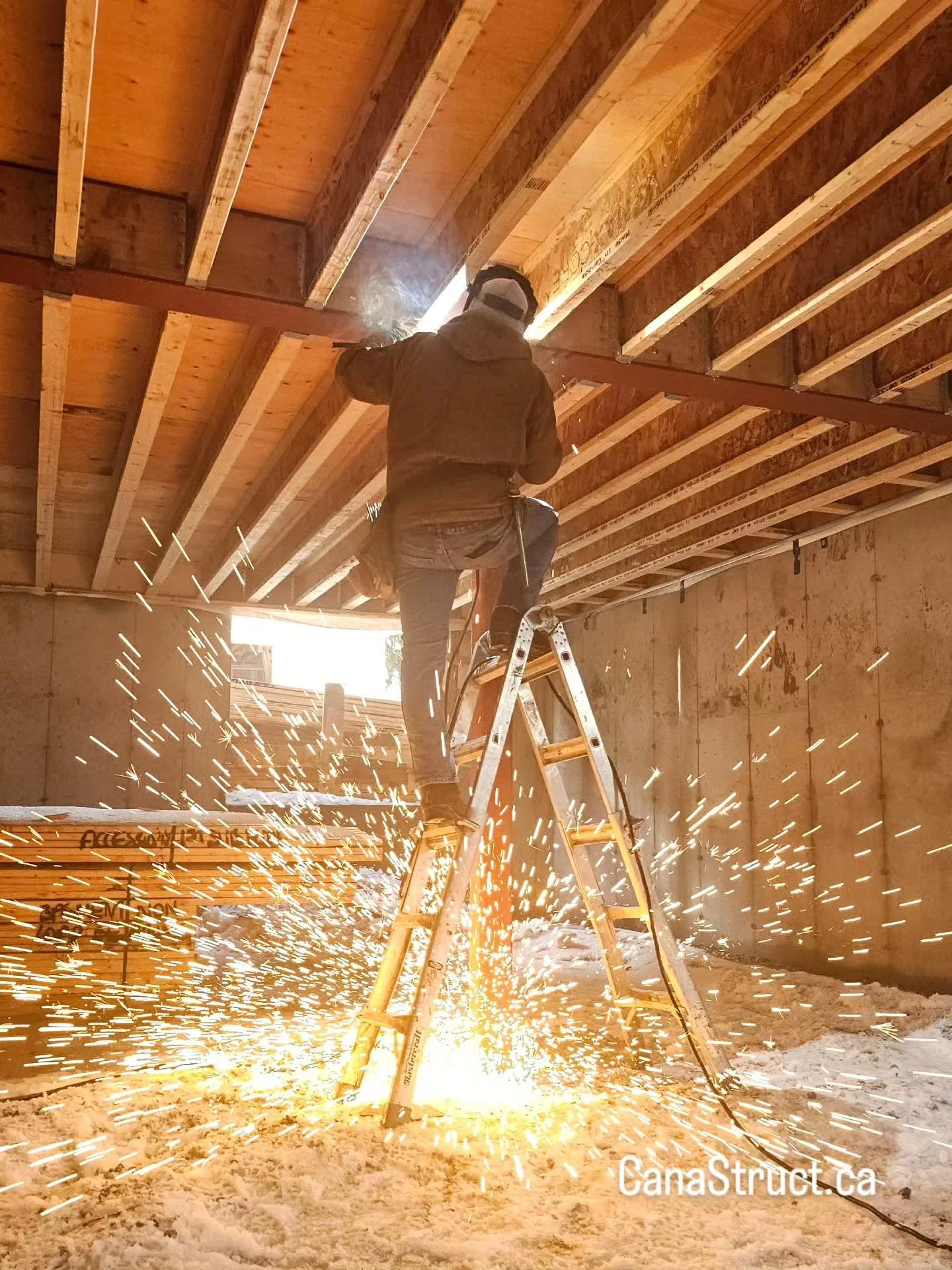 New year fireworks today at the job site... just a few days late ❄️🎇 #welding 

#canastruct #construction #welder #toronto