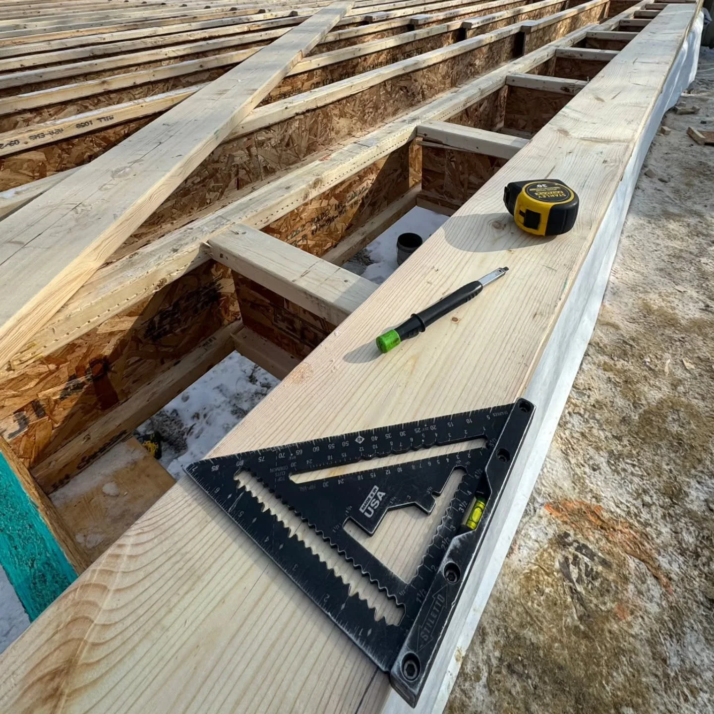 new week, new custom home project started 🏠🔨 #toronto

#construction #customhomes #canastruct #framing