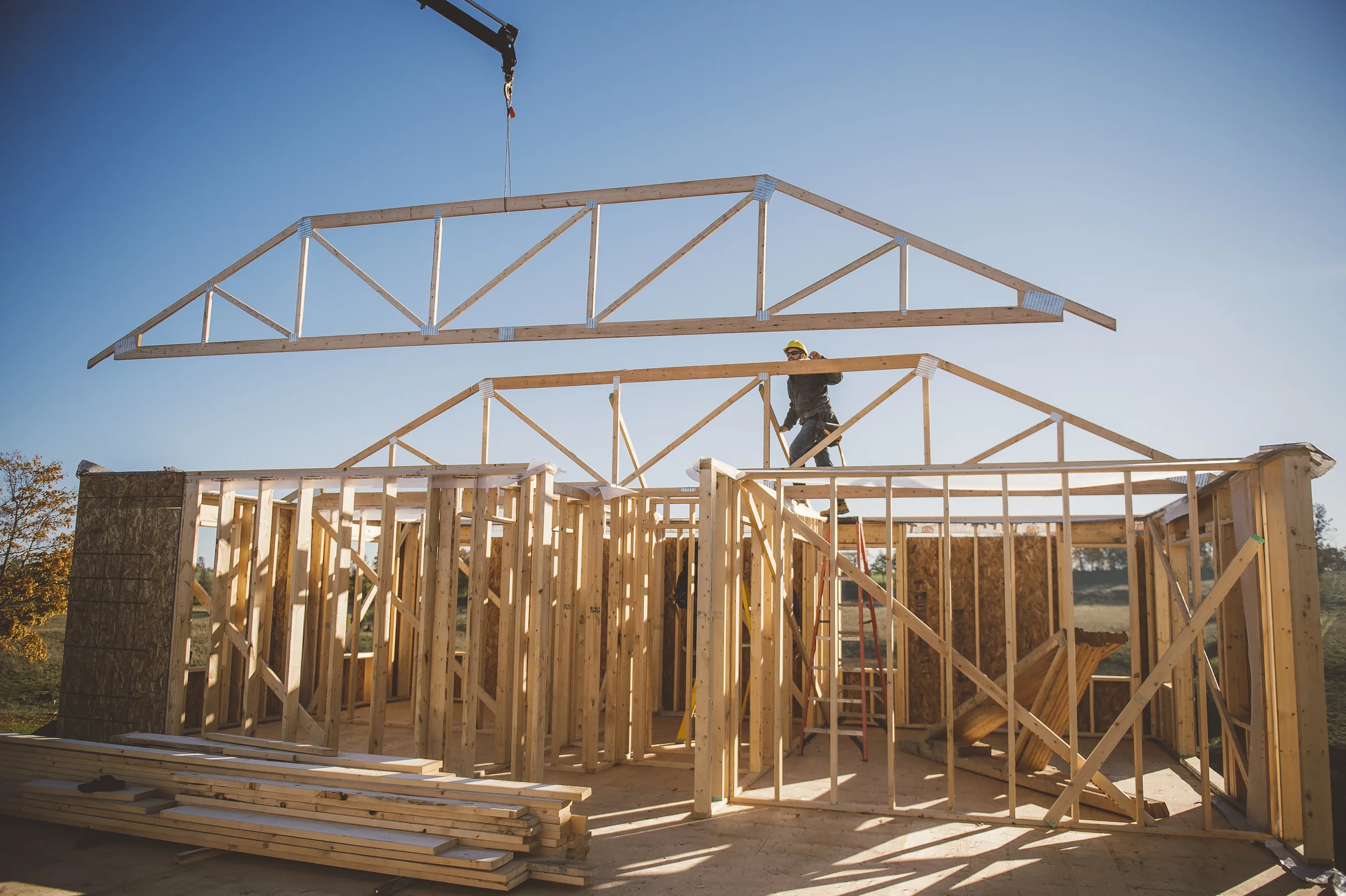 What is Roof Truss Uplift? how to repair ceiling cracks?