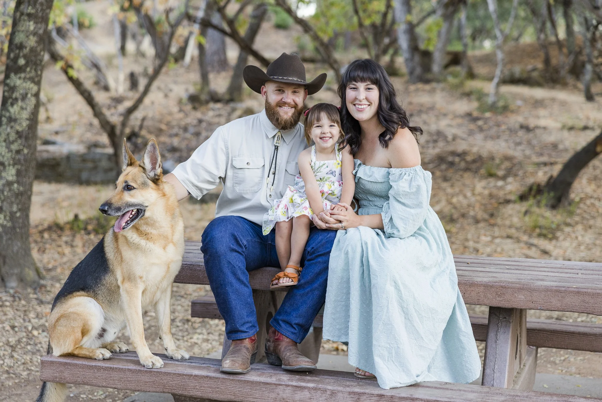 2022_7 Mike & Linsely Robinson Family Shoot_-270.jpg