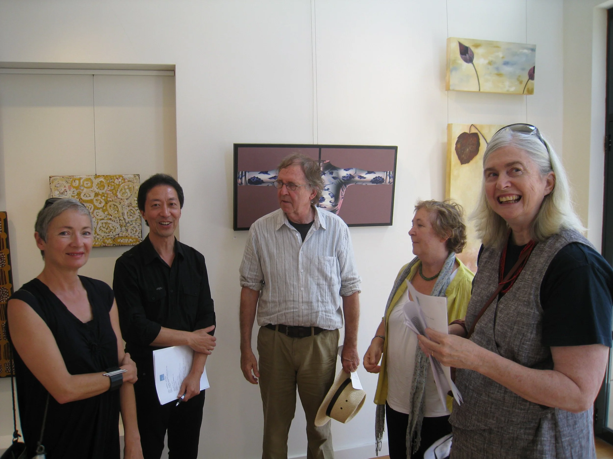 Art-Atrium-News-2010-2K-launched-by-Jennifer-Isaacs-AM-14.jpg