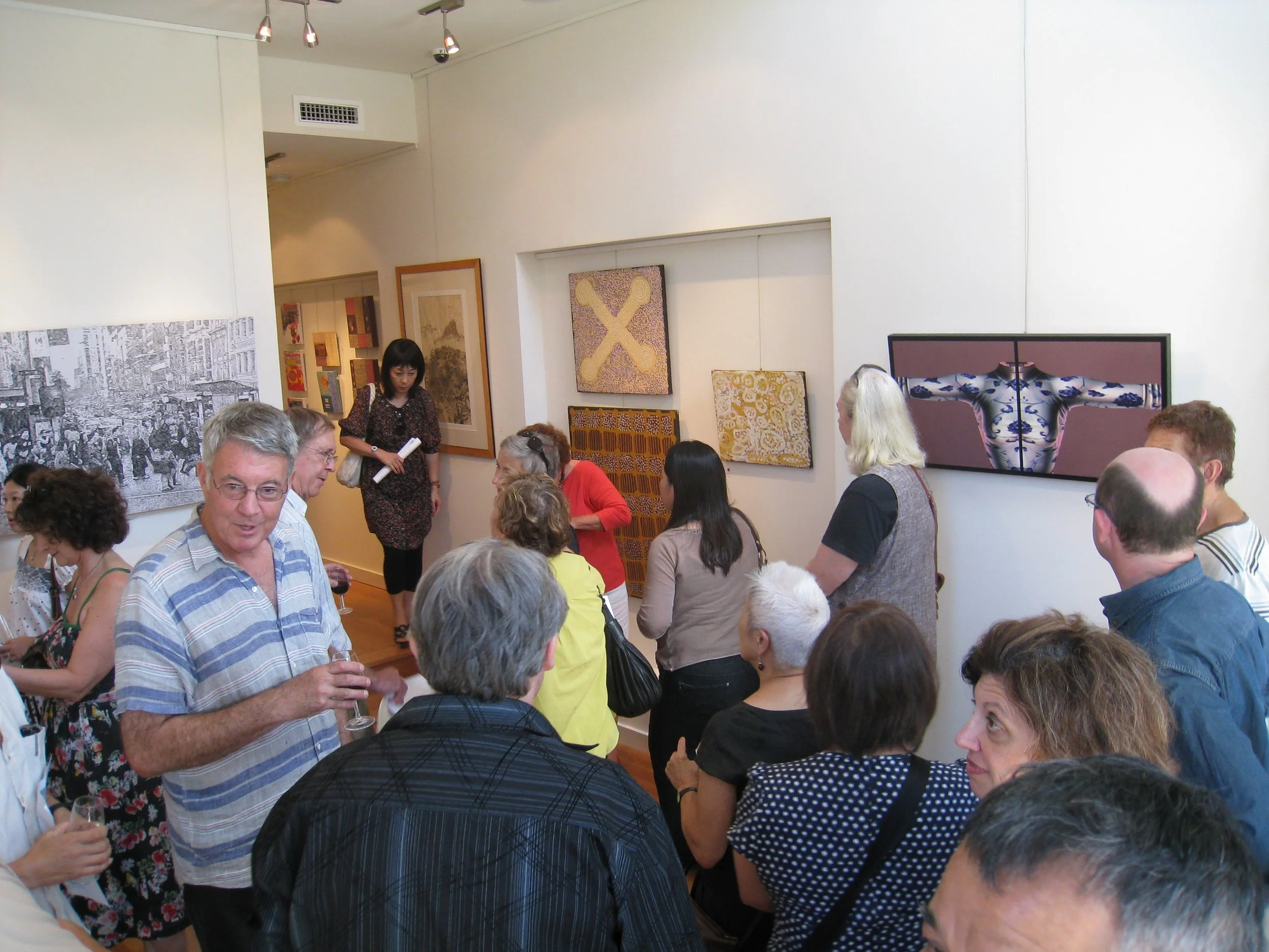 Art-Atrium-News-2010-2K-launched-by-Jennifer-Isaacs-AM-11.jpg