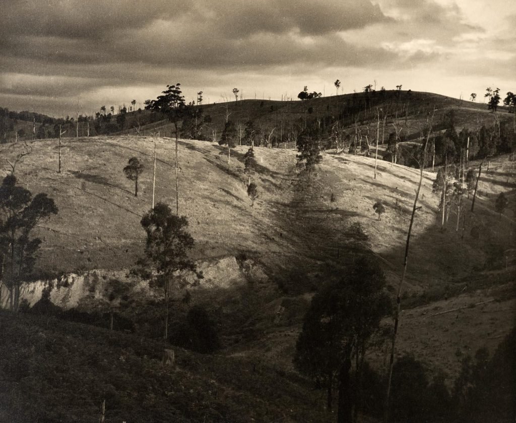 MAX DUPAIN | Storm at Stroud 1940s