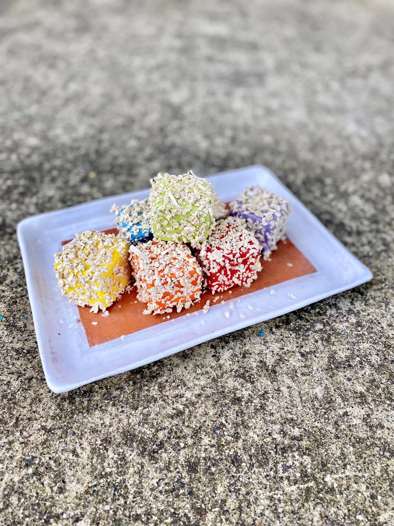 JAYANTO TAN | Mini Colourful Lamingtons