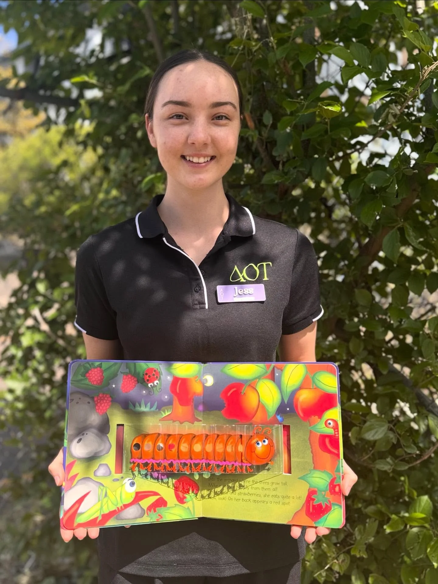 New Team Member Alert!‼️🤩🌟

Jess is an OTA with experience running developmental programs at schools and group programs in the community. Jess is on way to becoming a fully Qualified Occupational Therapist and adores working alongside side families