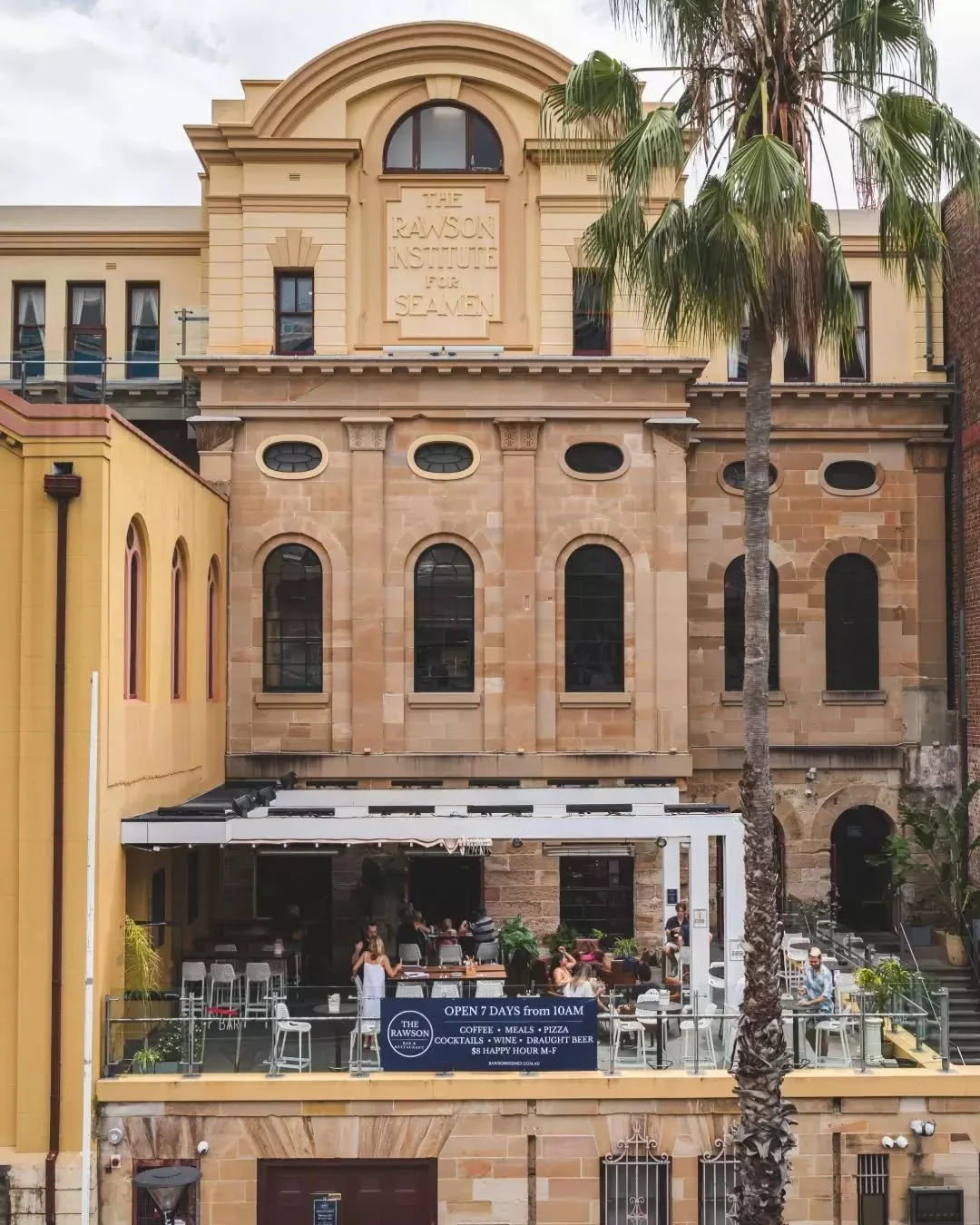 The Rocks comes alive on New Year&rsquo;s Eve, and The Rawson puts you right in the heart of it. Ring in 2026 with our New Year&rsquo;s Eve celebrations, just minutes from the harbour and the fireworks. 🥂🎉

✨ For the Families
Enjoy a relaxed evenin