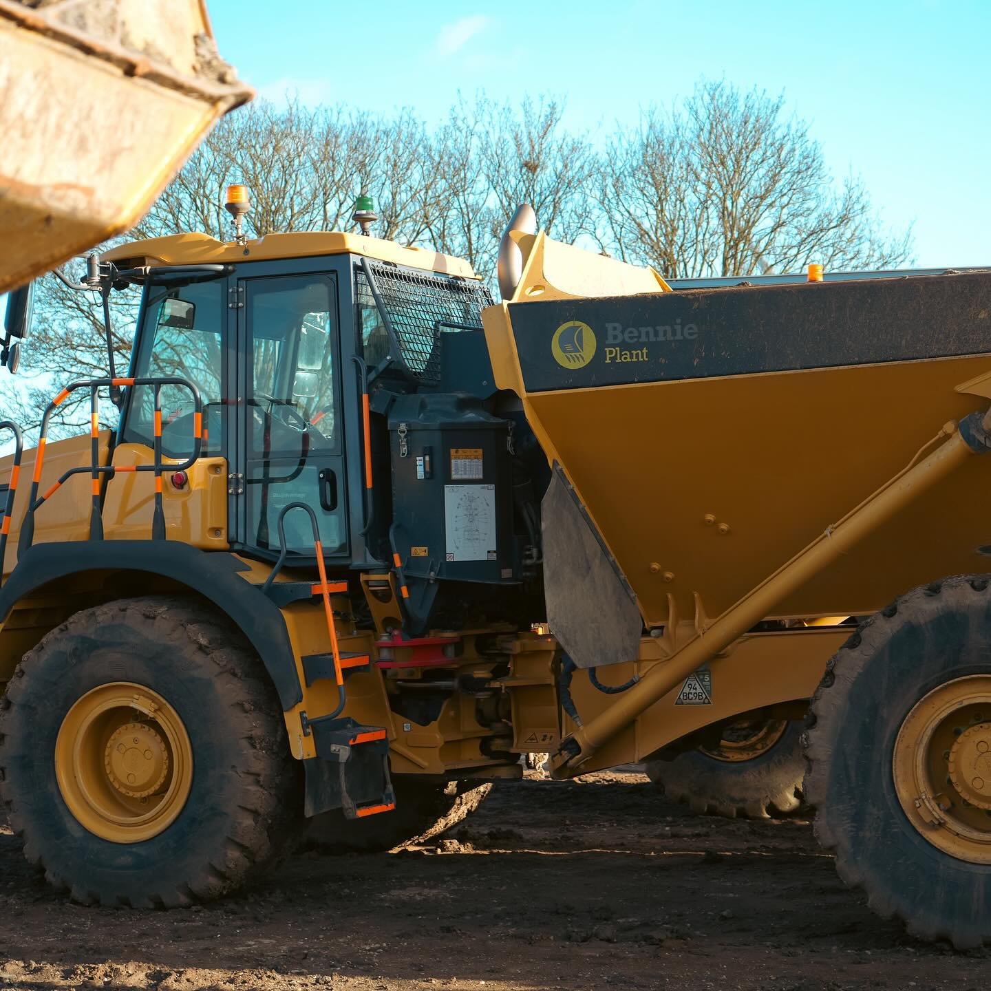 Excited to showcase @bennieplantltd heavy machinery in action in Northamptonshire. 

Dive into our ongoing social media campaign to witness the transformation and explore plant hire options. #BenniePlant #TransformingLandscapes #HeavyMachinery