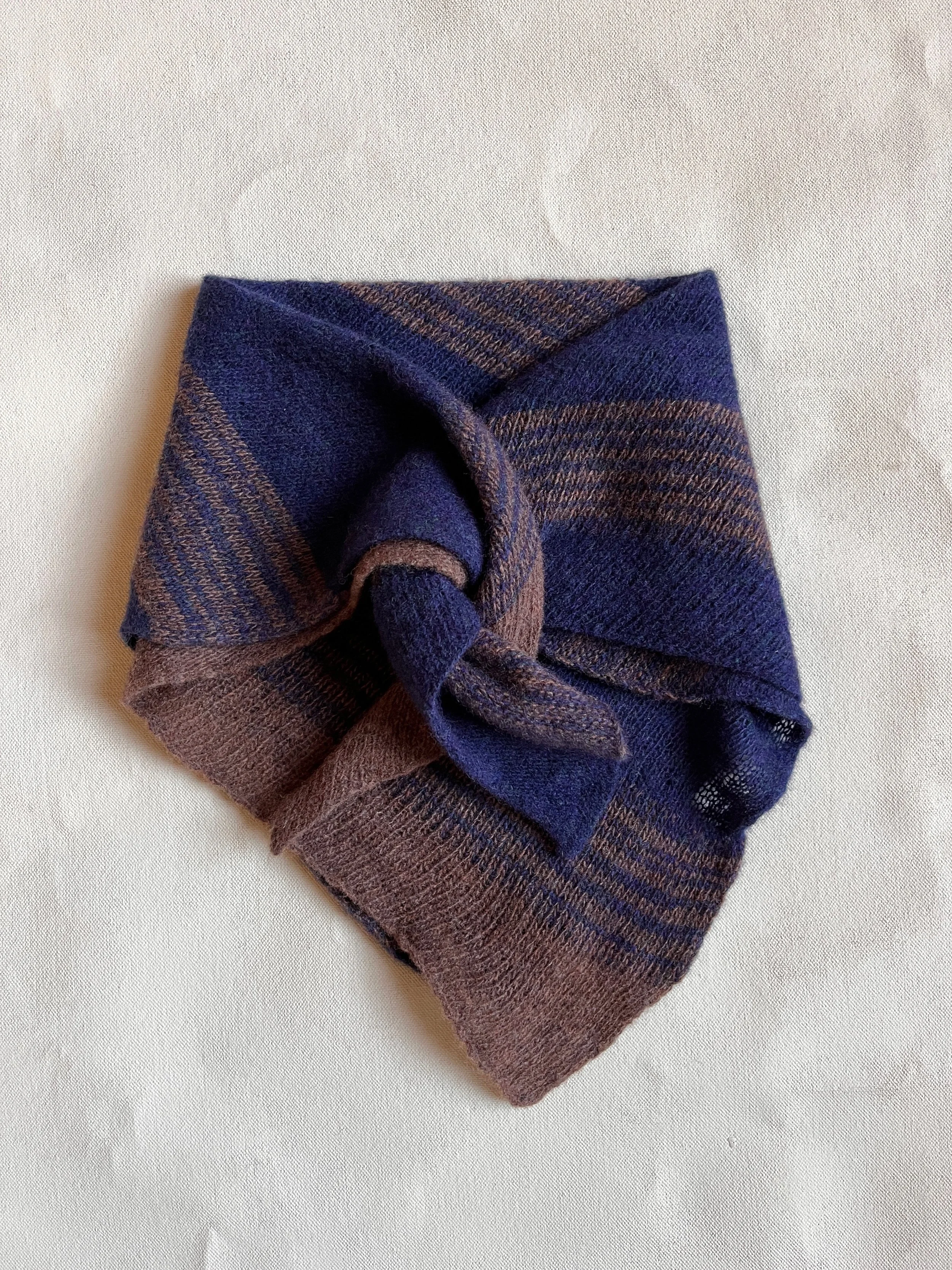 Necktie space blue with chocolate