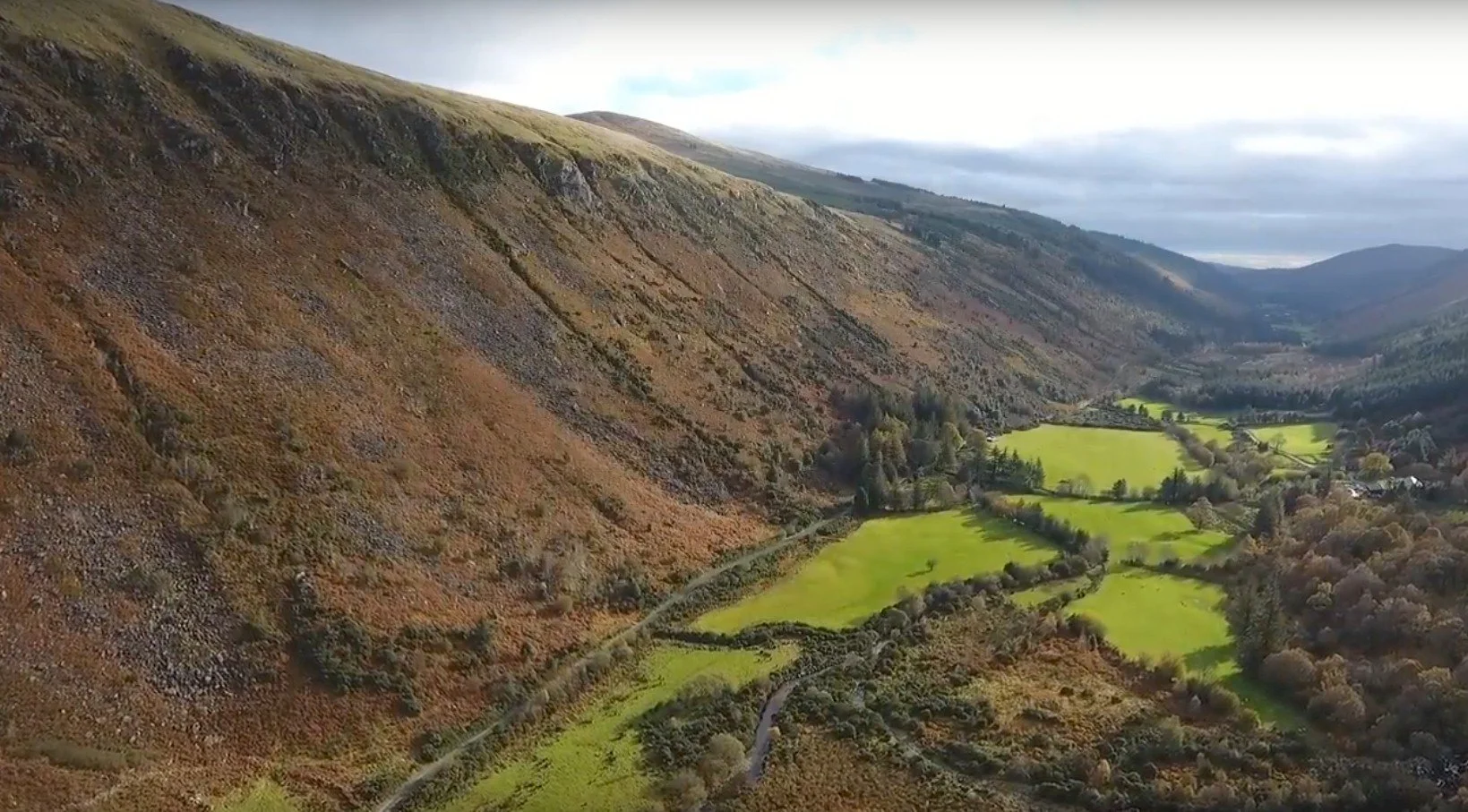 glenmalure-valley4.jpg