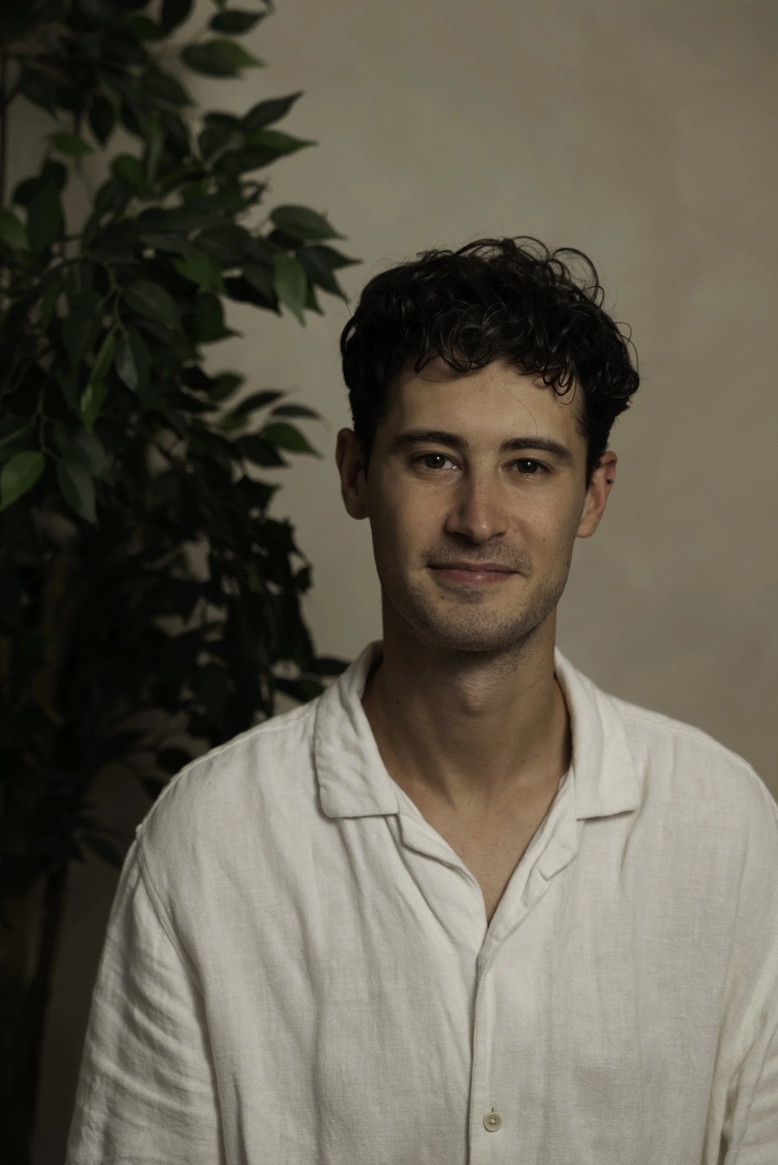 Private holistic osteopath Sam Abrahams based in North Finchley N12 The Be Project