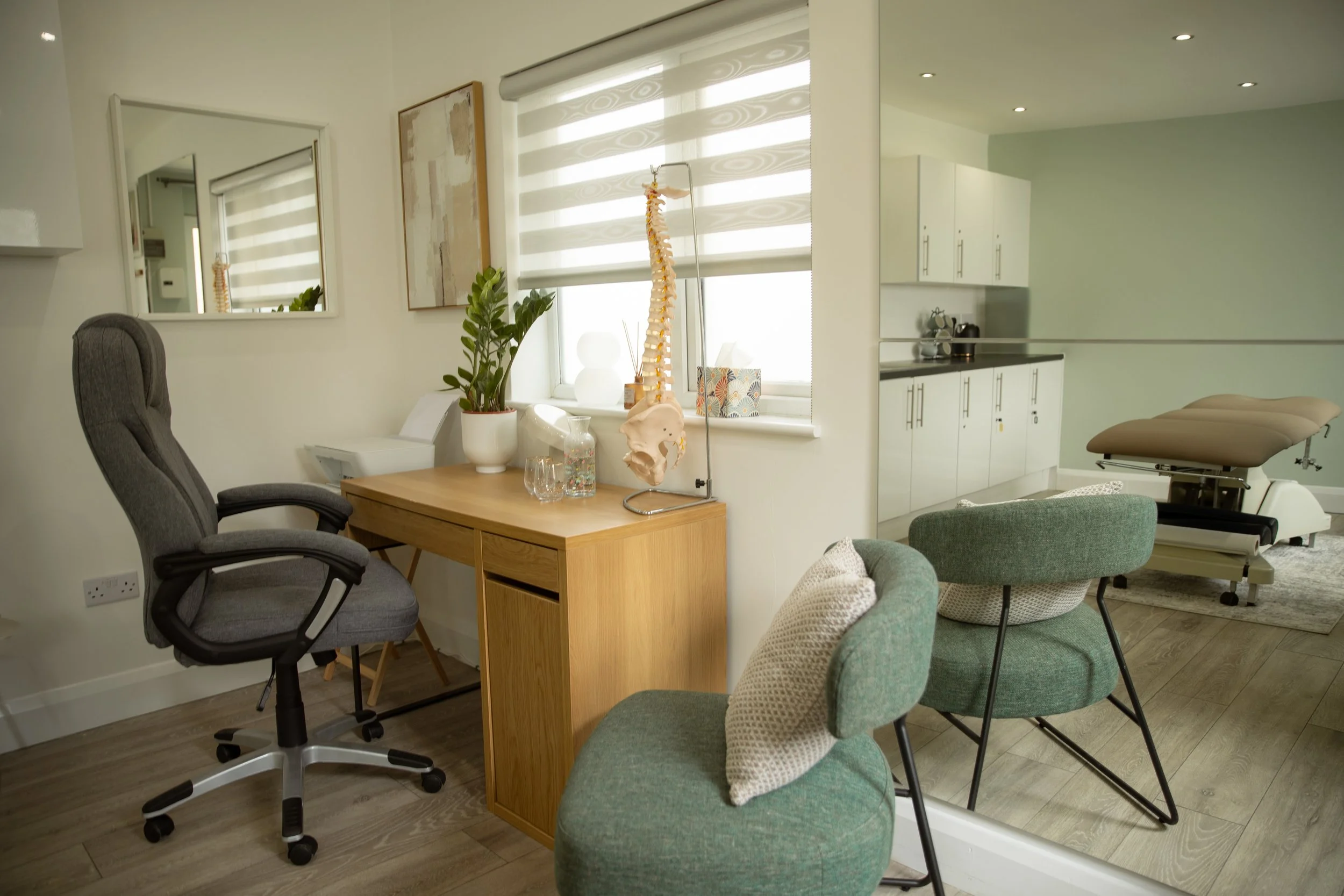 The Be Project osteopathy clinic room in north finchley Ballards Lane N12