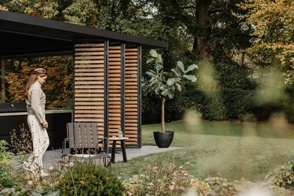 Amani_autumn_2024_Hannes_Otte_2602 (1).webp