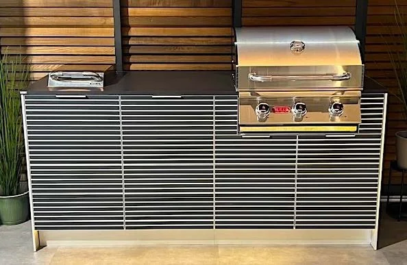 AK Outopia Metro ExDisplay v1.jpeg