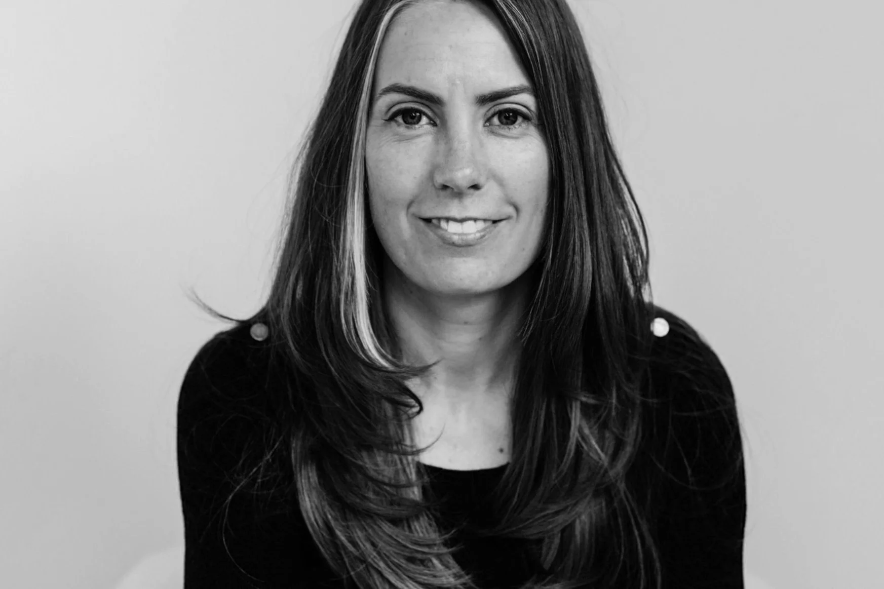 Vivian Lord headshot.jpg