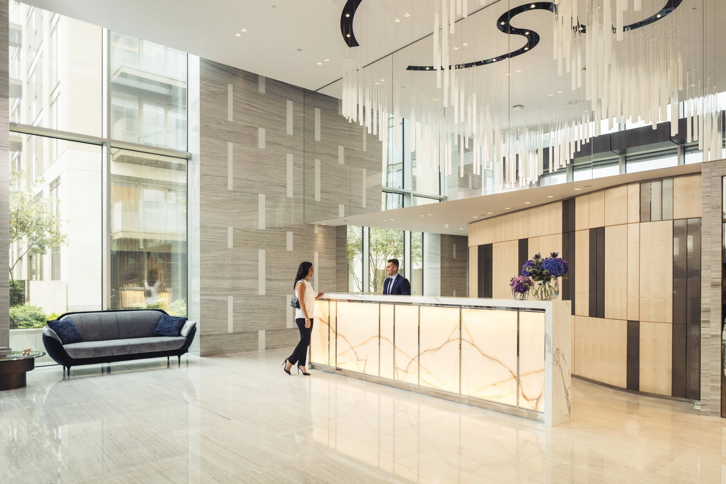 D648-LSq-Lifestyle-Concierge-70-Edit.jpg