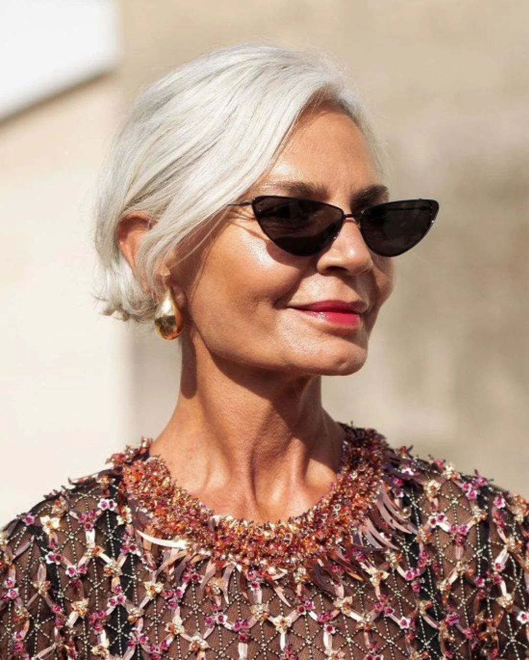Going grey? 

1️⃣ Go Lighter or Blonde: Lightening your hair can make grey strands blend in seamlessly, creating a softer transition and minimizing the appearance of new growth.
2️⃣ Change Up Your Highlights: Opt for finer, more blended highlights or