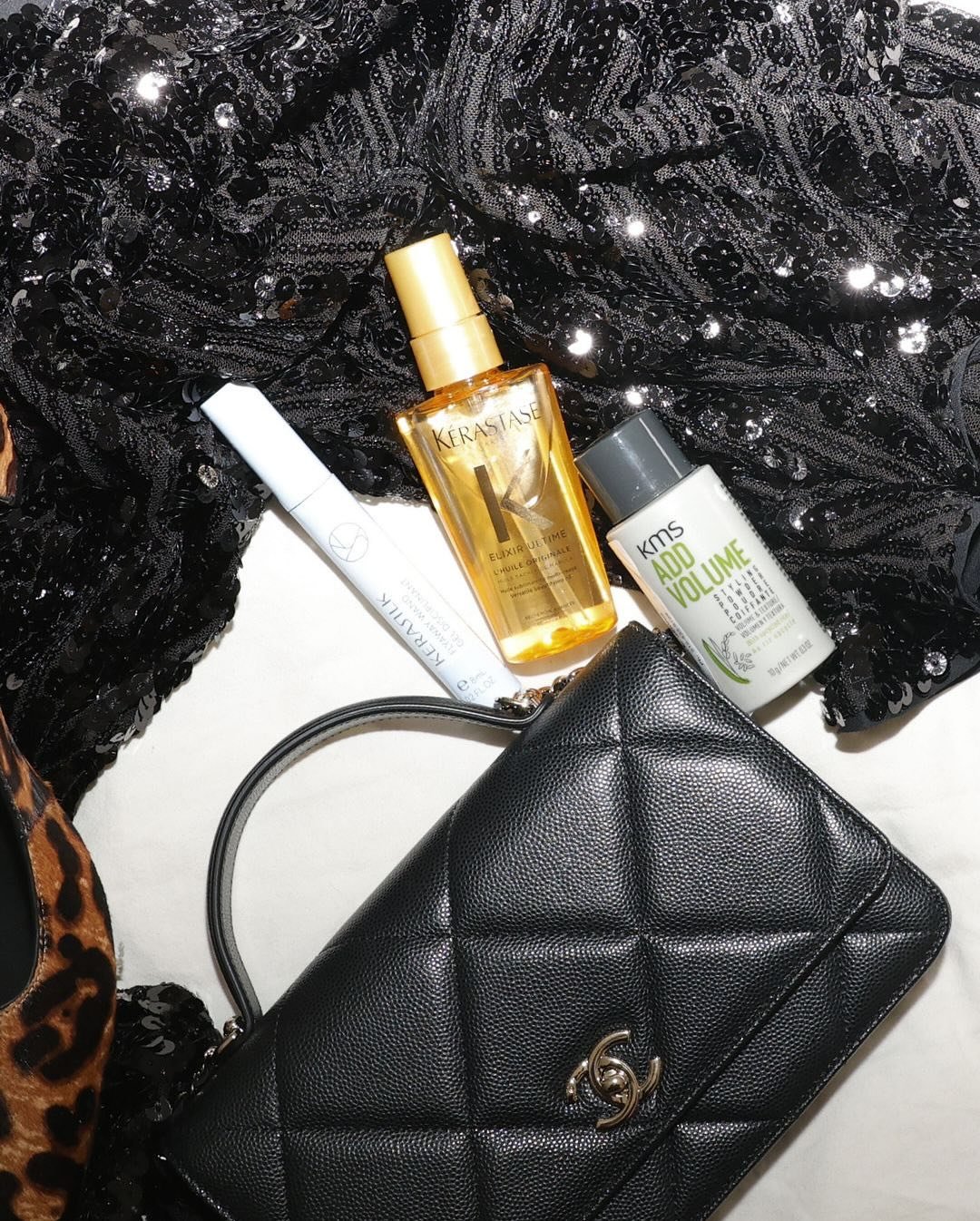 ✨ Holiday Party Plus-Ones ✨

 Prepped, polished, and ready to glow &mdash; do not forget your hair essentials when you head to your holiday parties!

Toss them in your bag and stay photo-ready all night long 💫💃