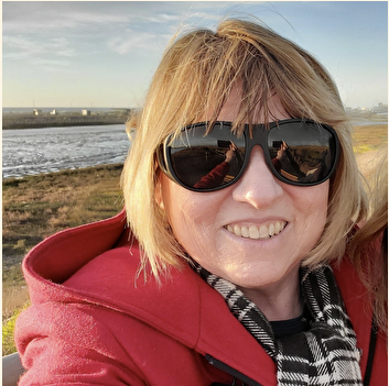 Karen Wadsworth • California • waow 