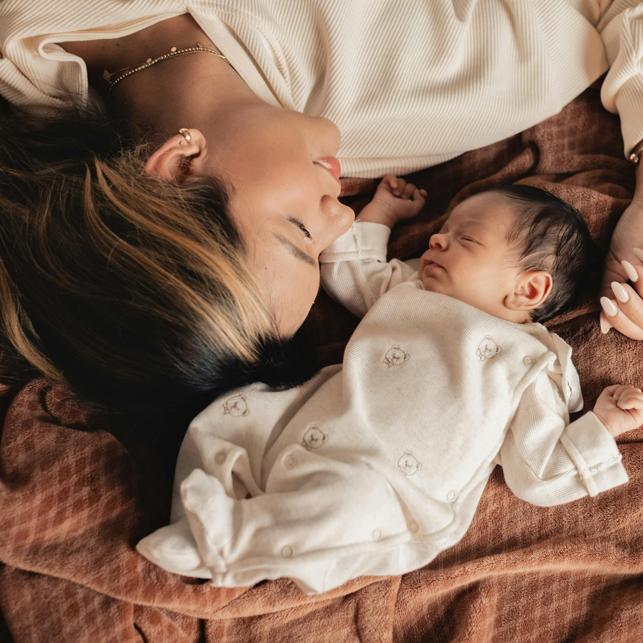 Understanding Postpartum Support: Postpartum Doulas, Newborn Care Specialists, Night Nurses &amp; Night Nannies