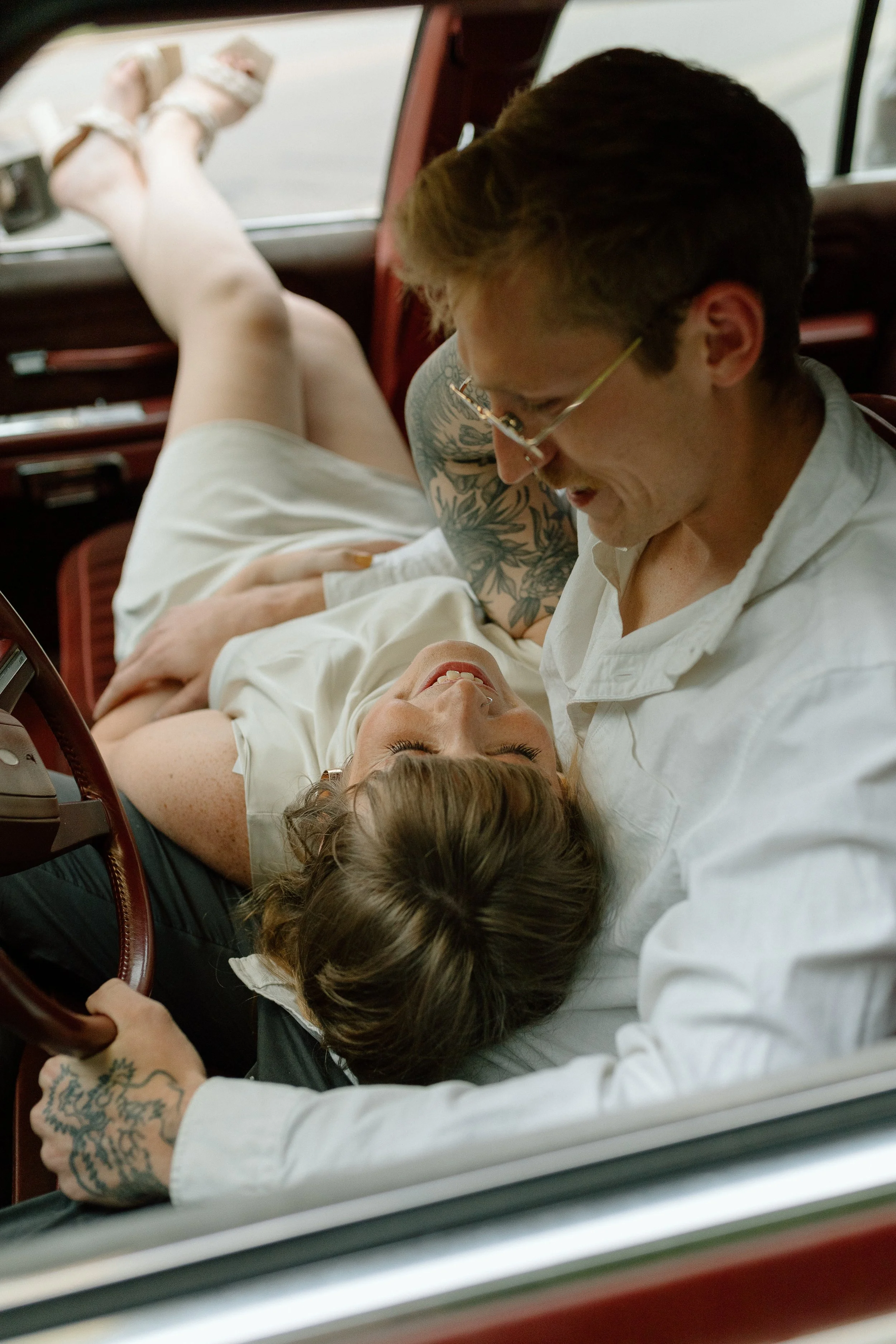 milwaukee wisconsin classic vintage couple elopement photography 